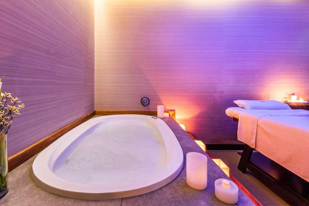 Doubletree By Hilton Salitre Ar Hotel