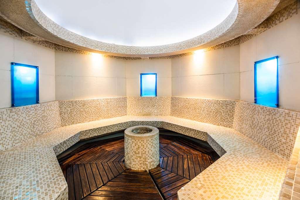 Doubletree By Hilton Salitre Ar Hotel