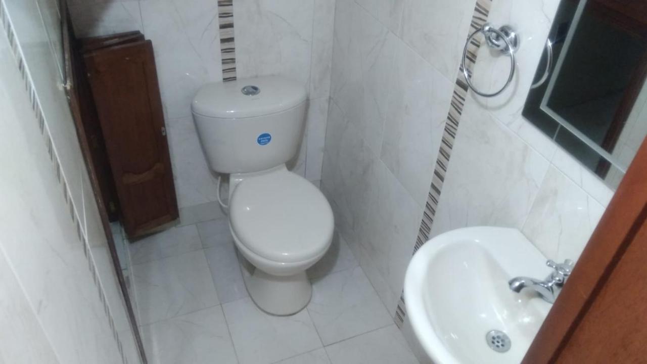 Calida, Comoda, Habitacion Amoblada Cerca Al Portal 80 Homestay Bogota