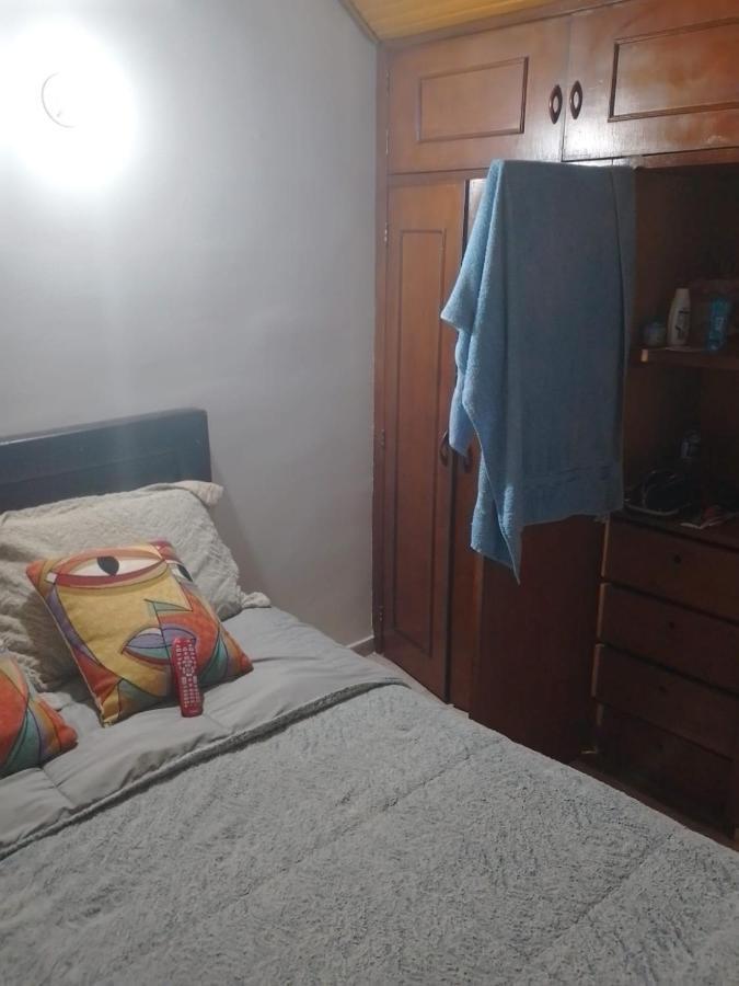 Calida, Comoda, Habitacion Amoblada Cerca Al Portal 80 Homestay