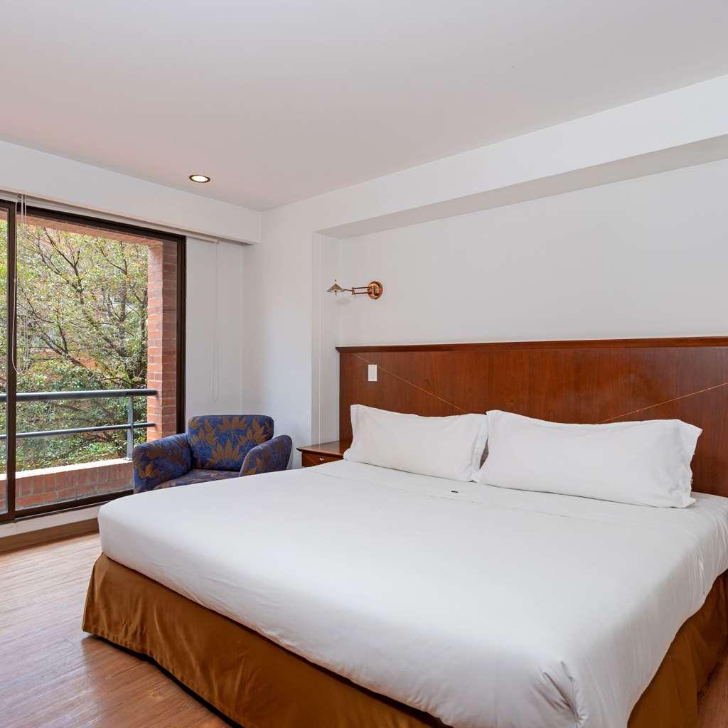 Casa Real 93 Hotel