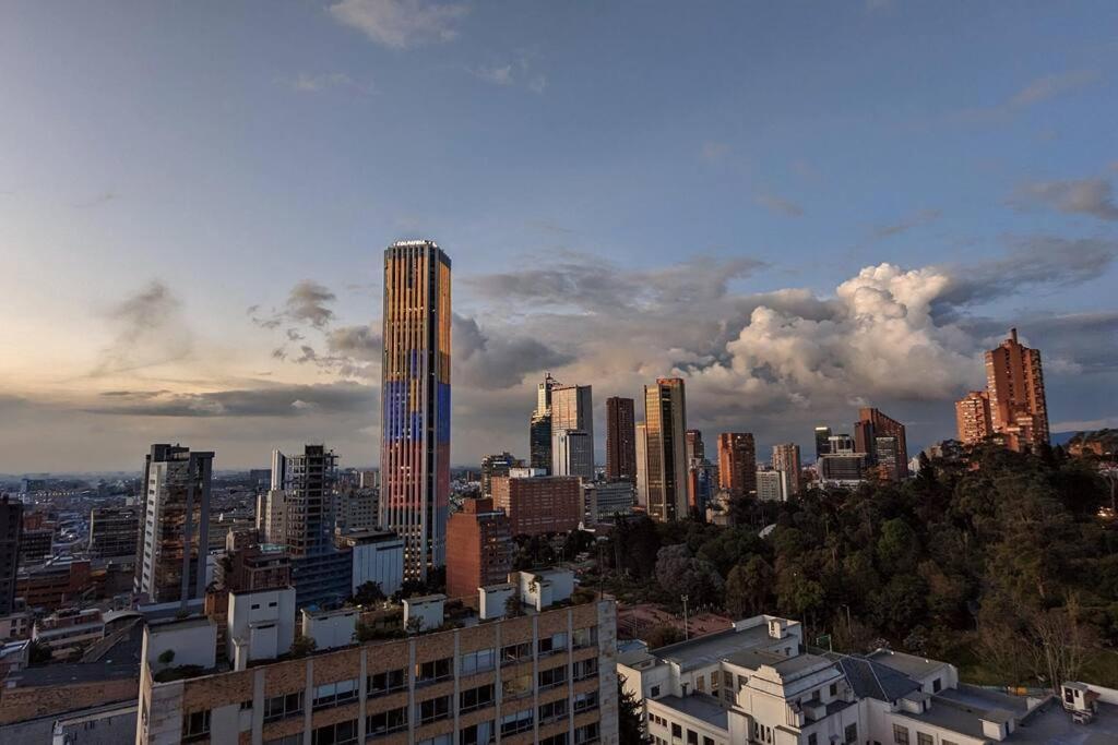 Acogedor Amoblado Centro Internacional, * Bogotá