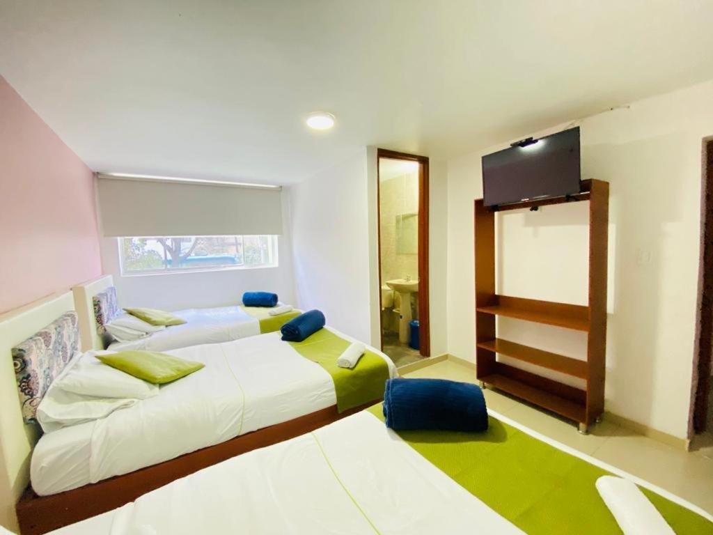 Hotel Calantha *
