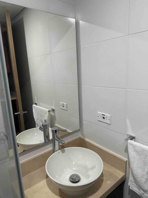Aparta-estudio Dotado Para Estrenar Apartment