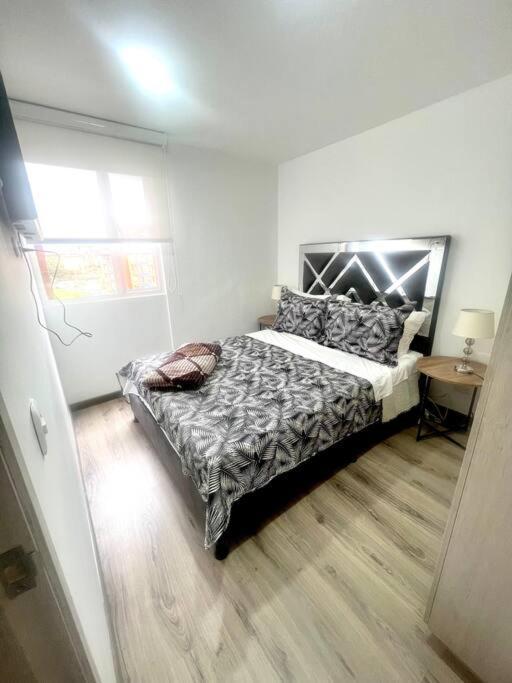 *hermoso Y Comodo Apartamento Cerca Al Aeropuerto * Bogota