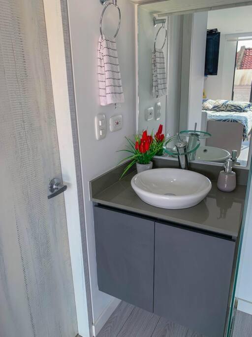 Aptotiv211 - Increible Aparta Estudio Tipo Loft - Chapinero - Wifi - Tv * Bogota