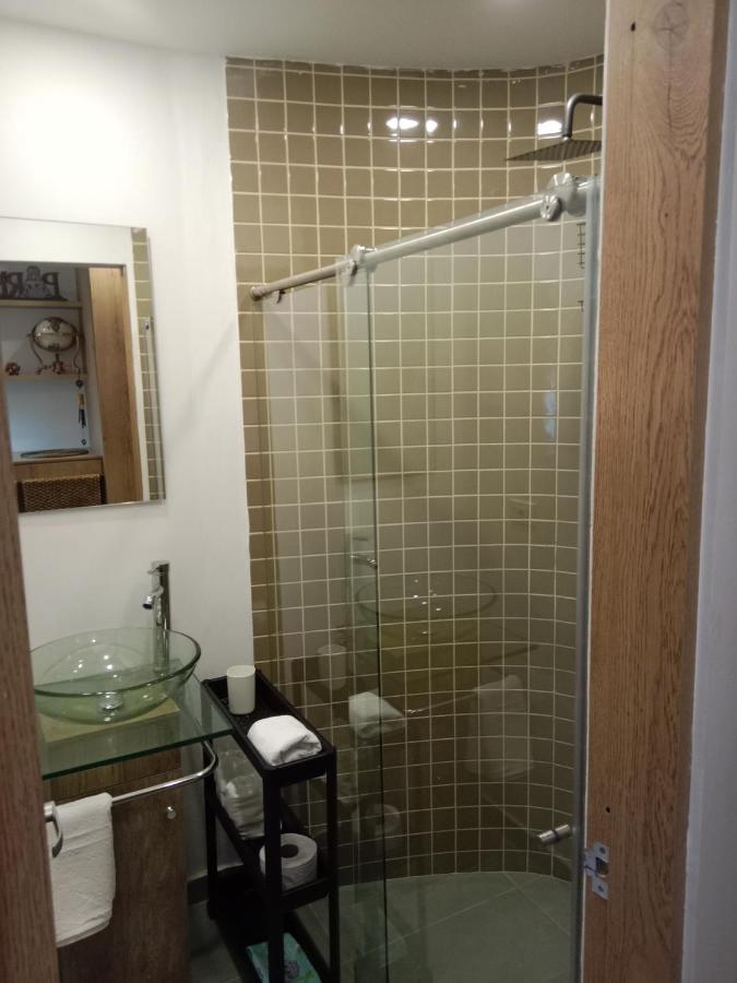Soul Santa Barbara Executive, Wifi 300 Megas, Big Queen Size Bed, Smart Tv Netflix, Walking Distance To Unicentro Mall, Starbucks In Front Of The Building, Location *
