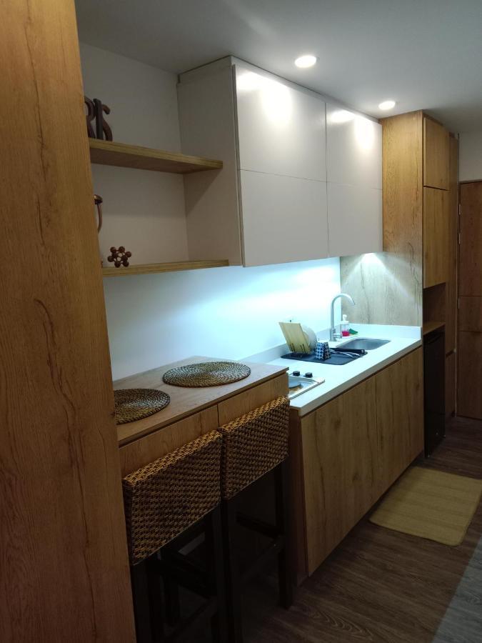 Soul Santa Barbara Executive, Wifi 300 Megas, Big Queen Size Bed, Smart Tv Netflix, Walking Distance To Unicentro Mall, Starbucks In Front Of The Building, Location Bogota