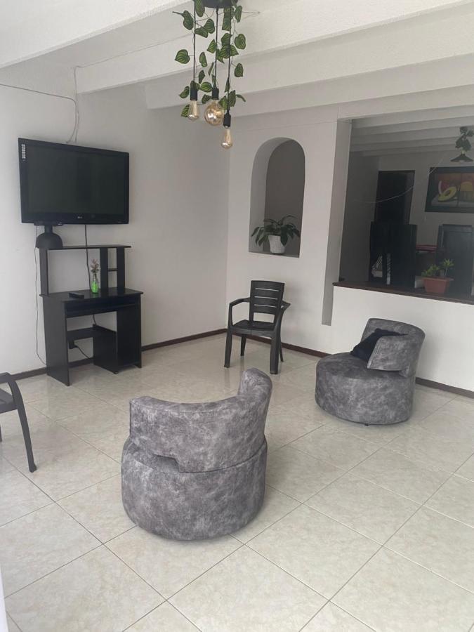 Casa Dorada - Modelia Bed & Breakfast Bogota