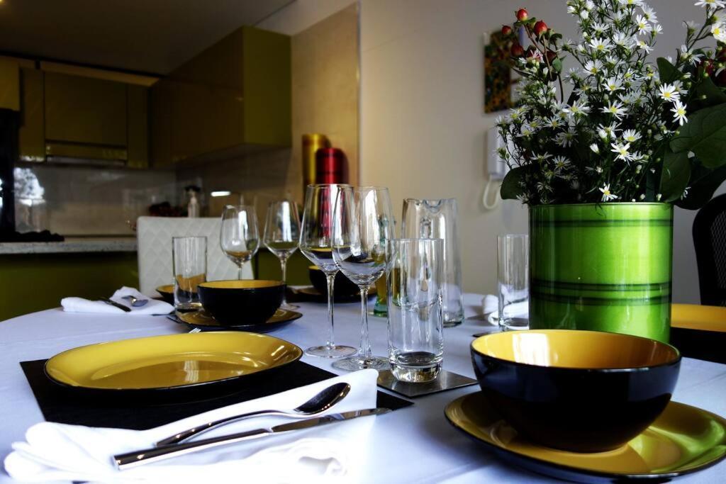 Bespoke Suite, Unique Location, Complementary Airport Pick Up Apartment Bogota