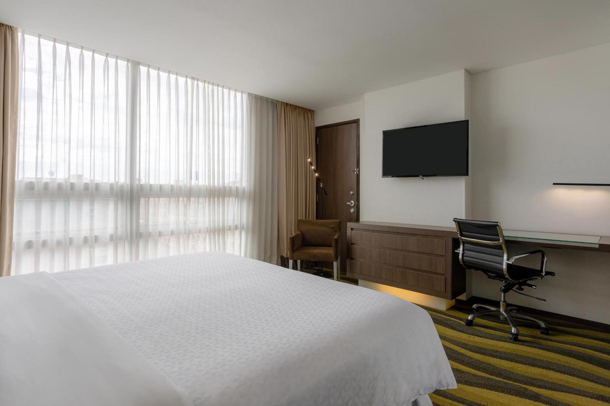 Four Points By Sheraton Hotel