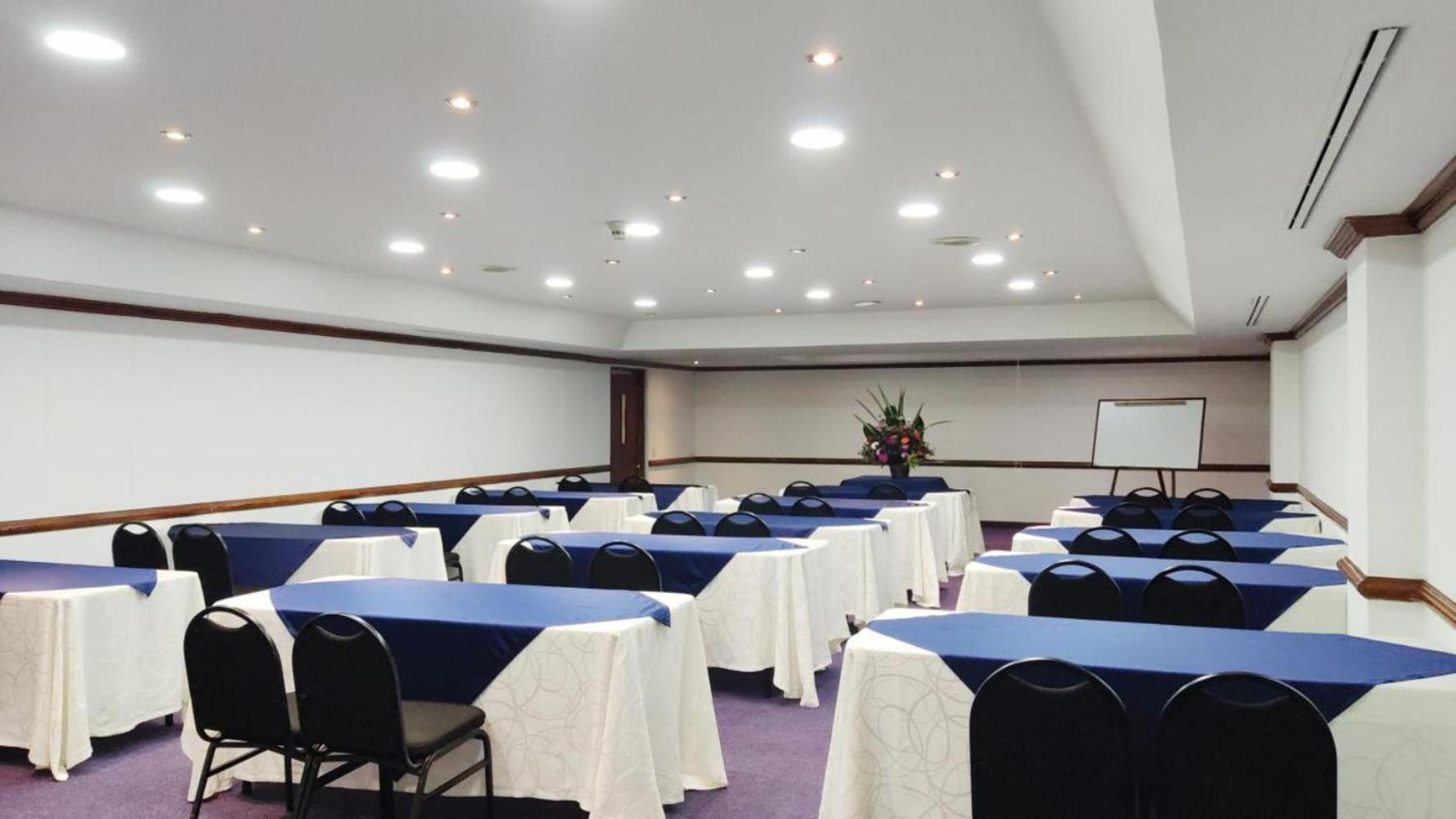Regency Usaquen Hotel
