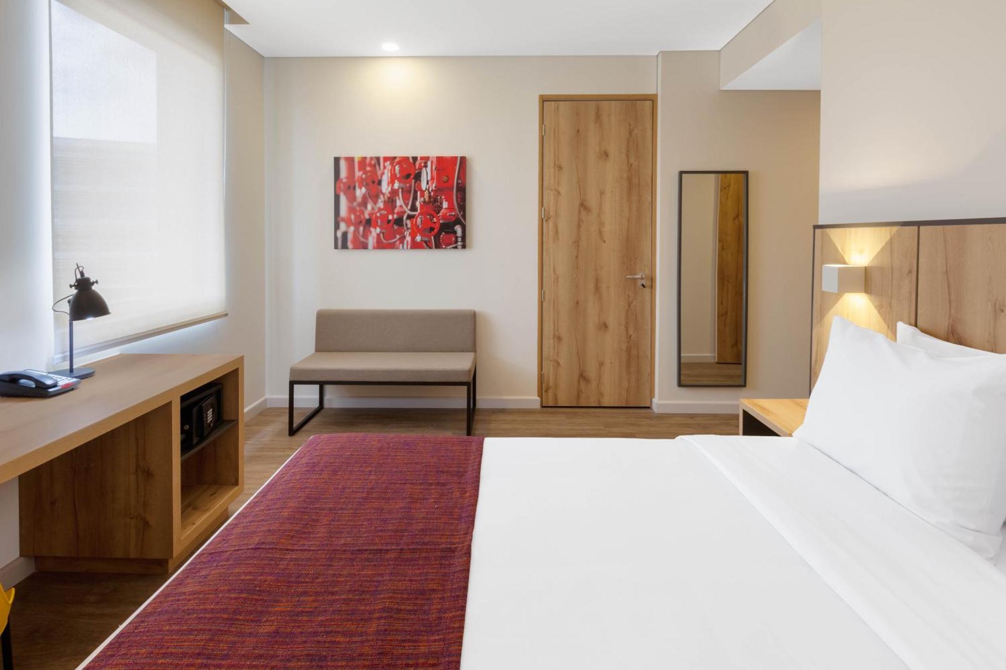 Ramada Encore By Wyndham Zona Franca Hotel
