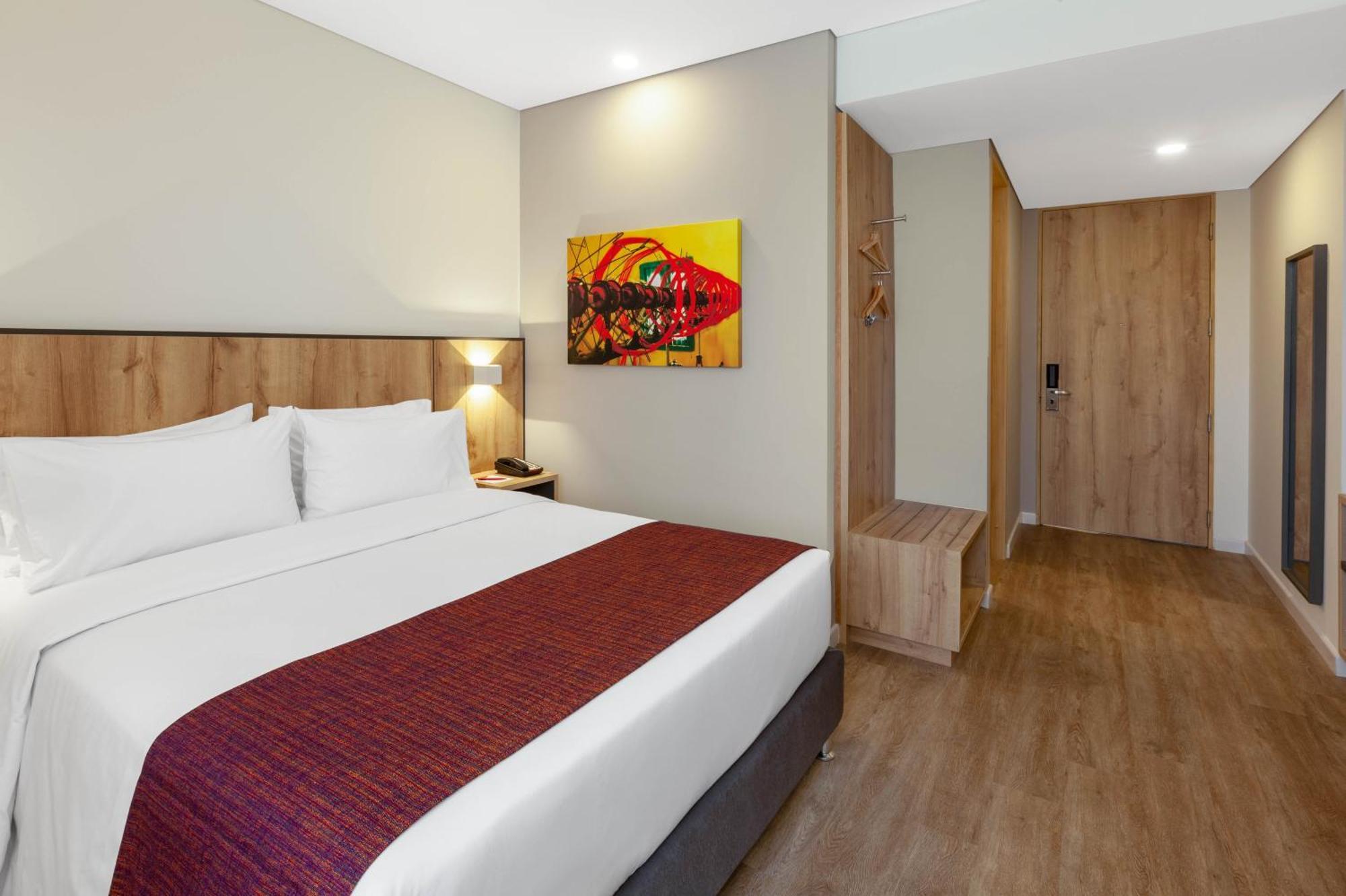 Ramada Encore By Wyndham Zona Franca 3*