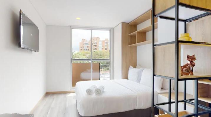 Hotel Apartasuites Cabrera 85