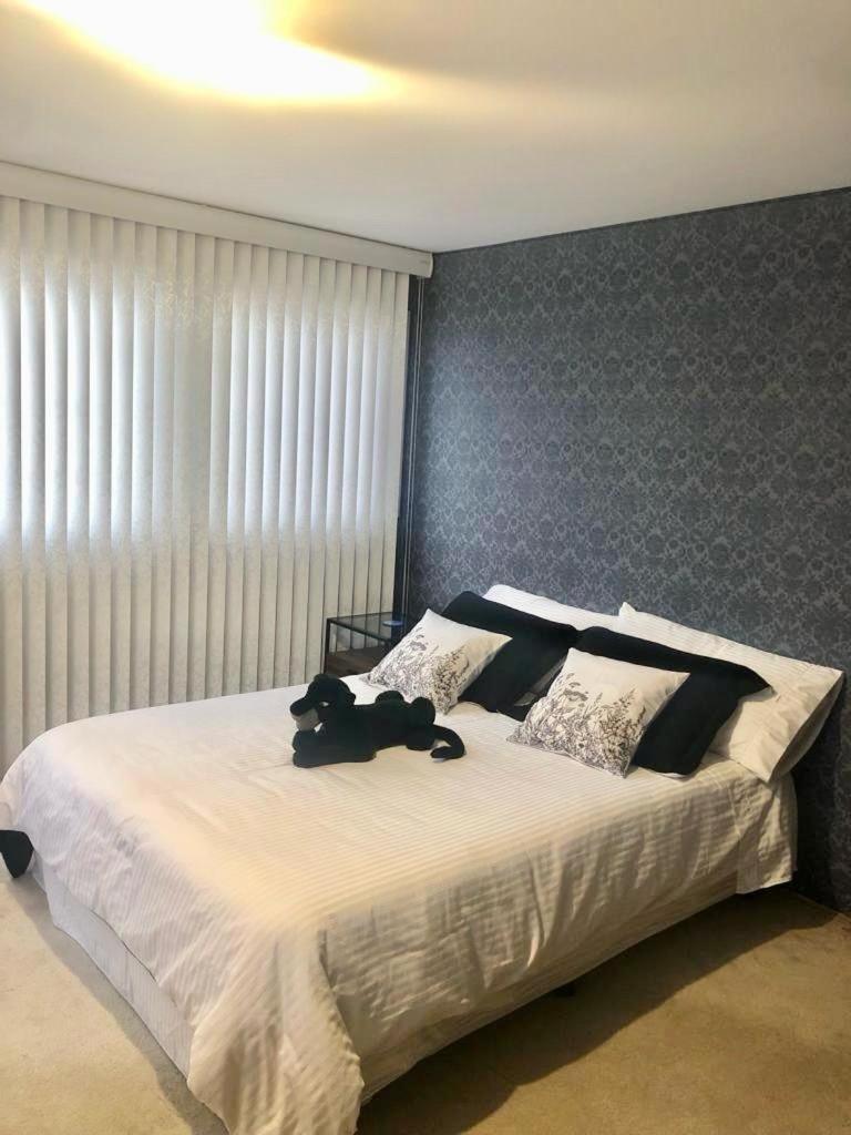 Lejos De Tu Hogar? Aqui Te Sentiras A Gusto. Habitación en casa particular