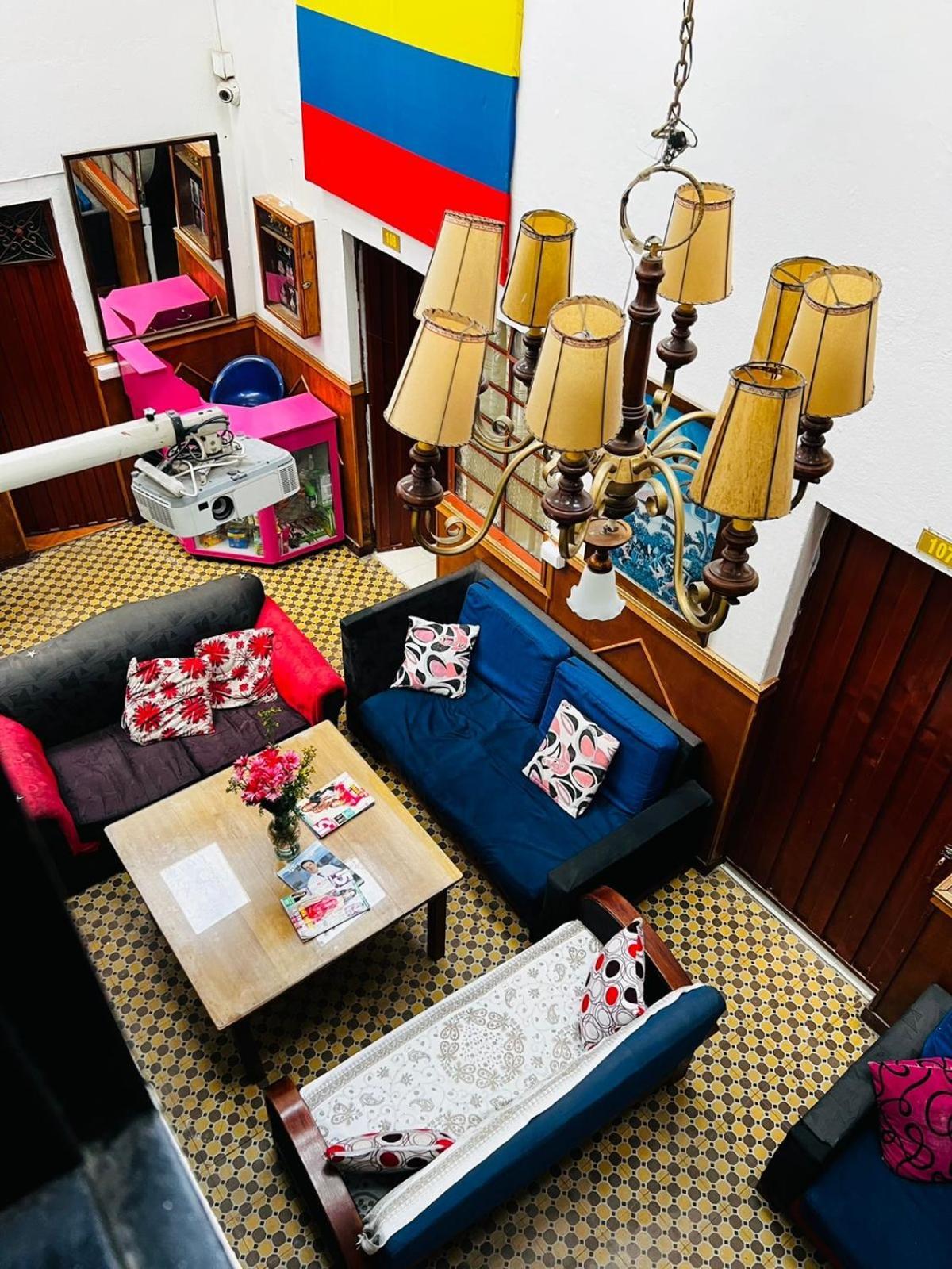 Four Season Guest house *