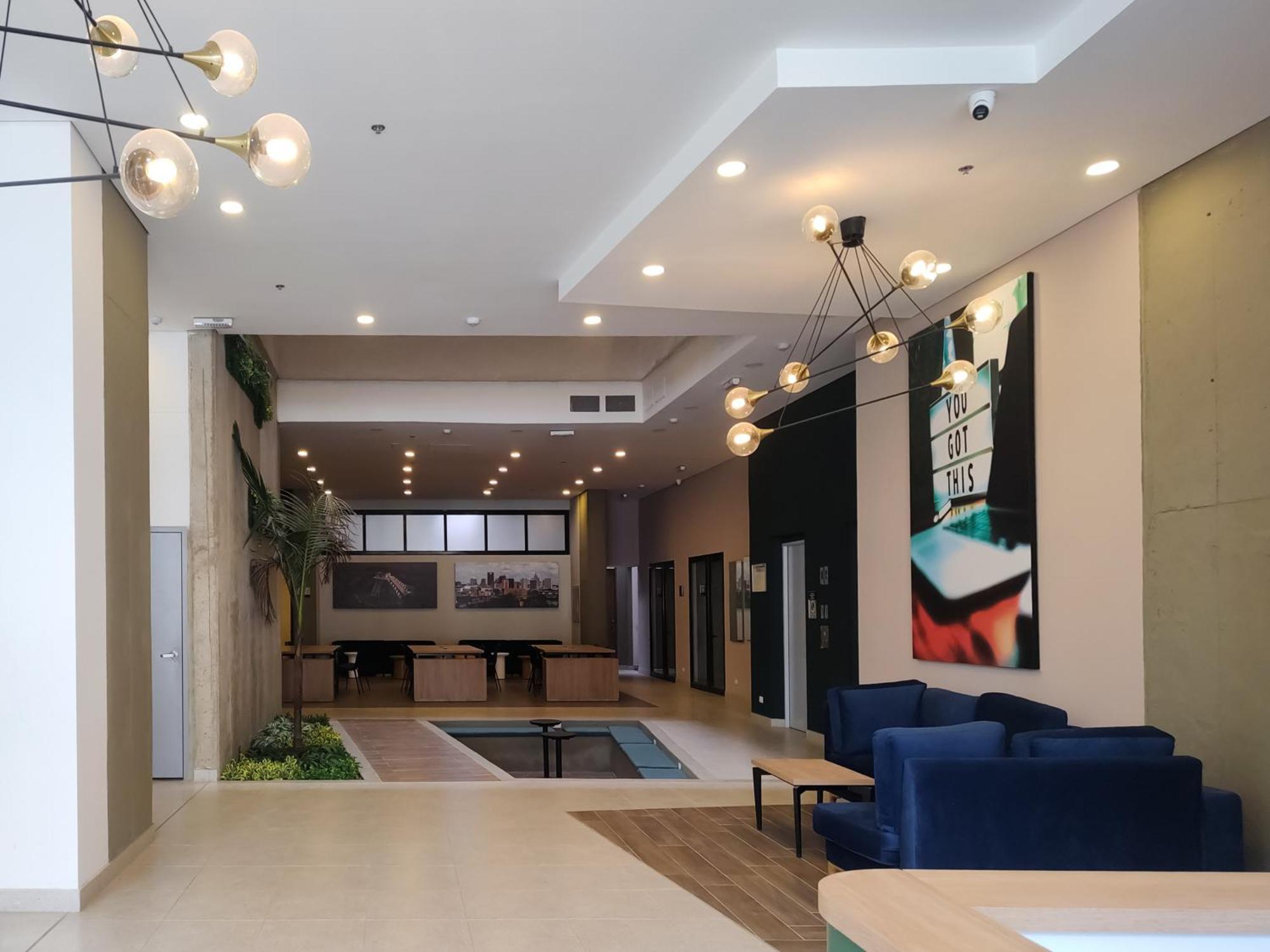 The Hood 102, Modern And Luxury *