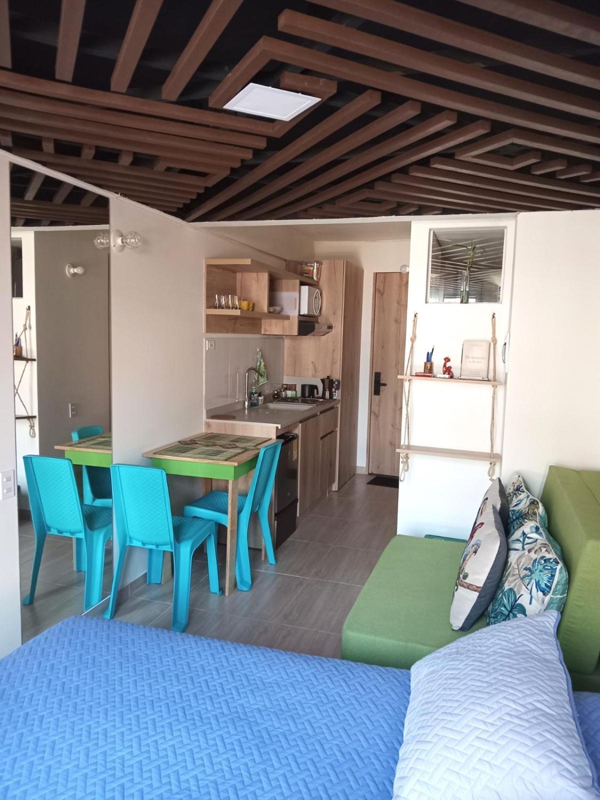 Apartment Downtown, Blue Home, Nature Inspired Bogota