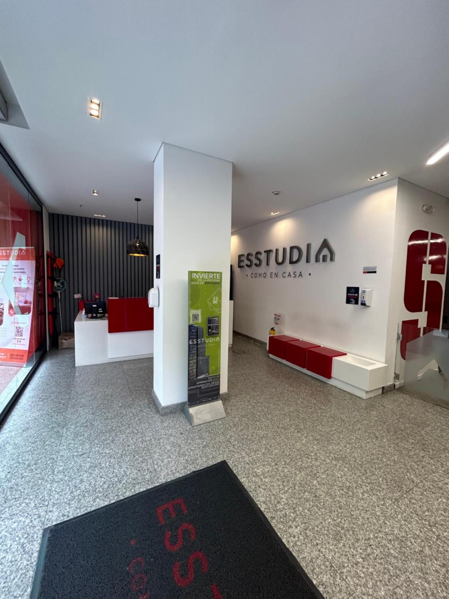 Esstudia 17-4 Hotel