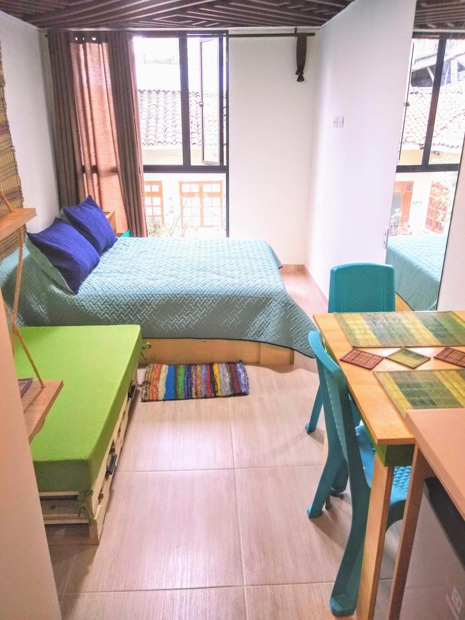 Downtown, Blue Home, Nature Inspired Apartment Bogota