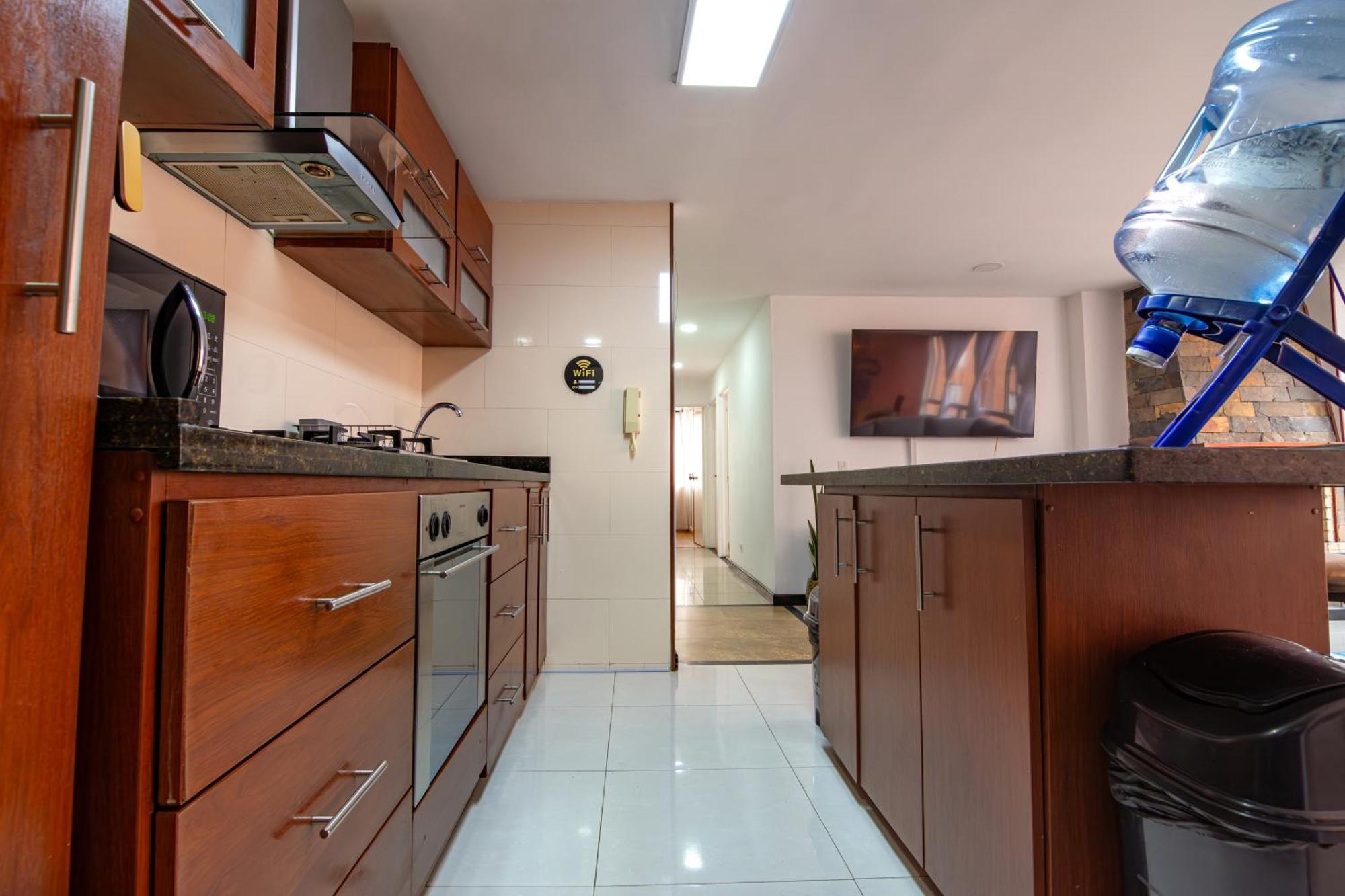 Cozy Family Getaway - Modern Flat, Vibes In The Heart Of
