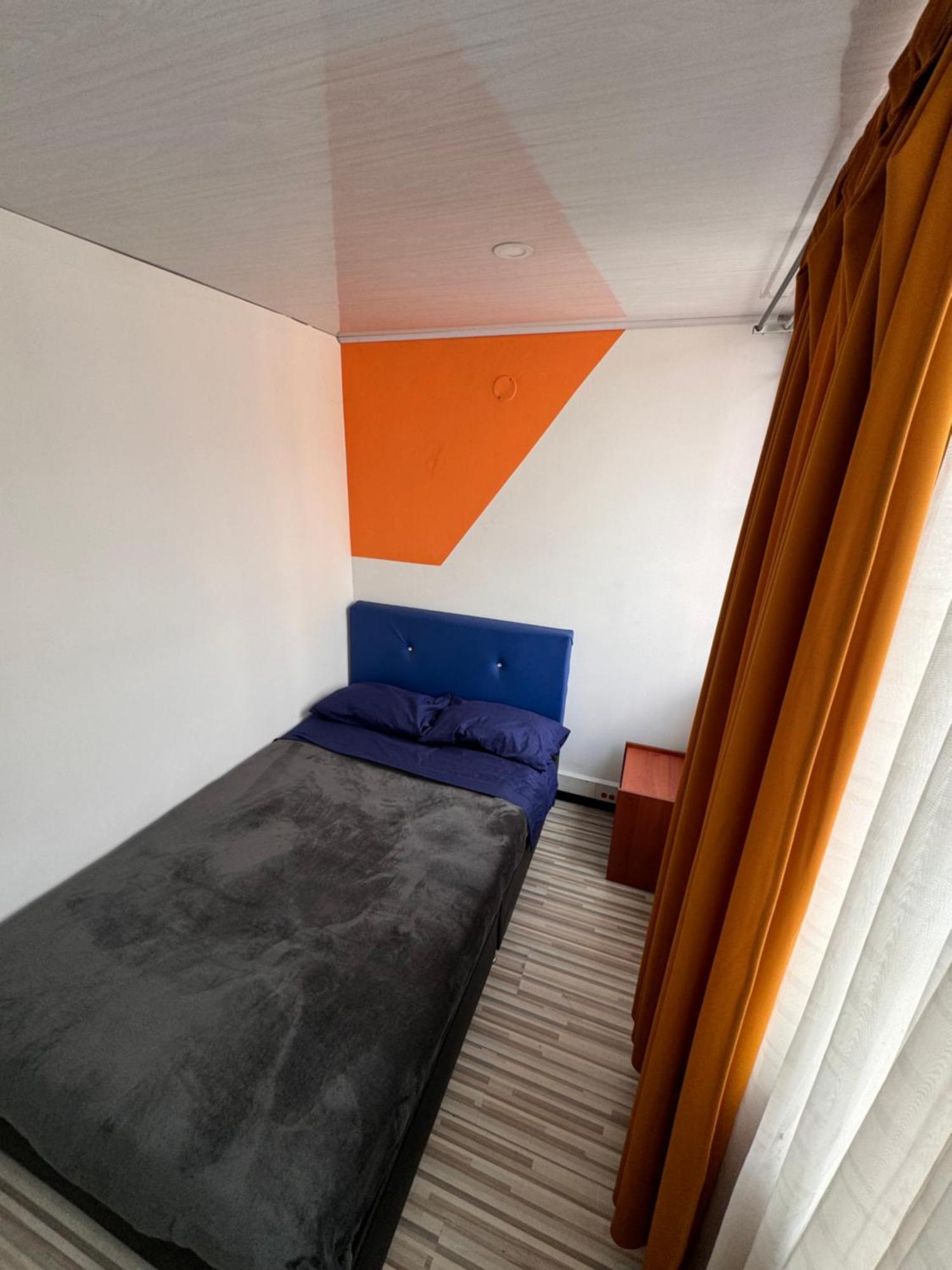 Normandia Vip Guest house Bogota