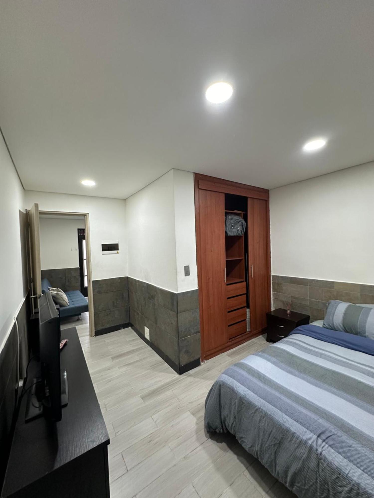 Apartment Aparta/estudio Independiente Galerias-chapinero Bogota