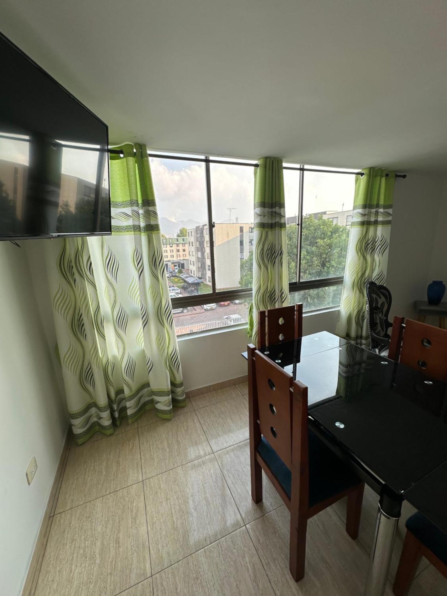Amoblado Cerca A Metropolis Apartment