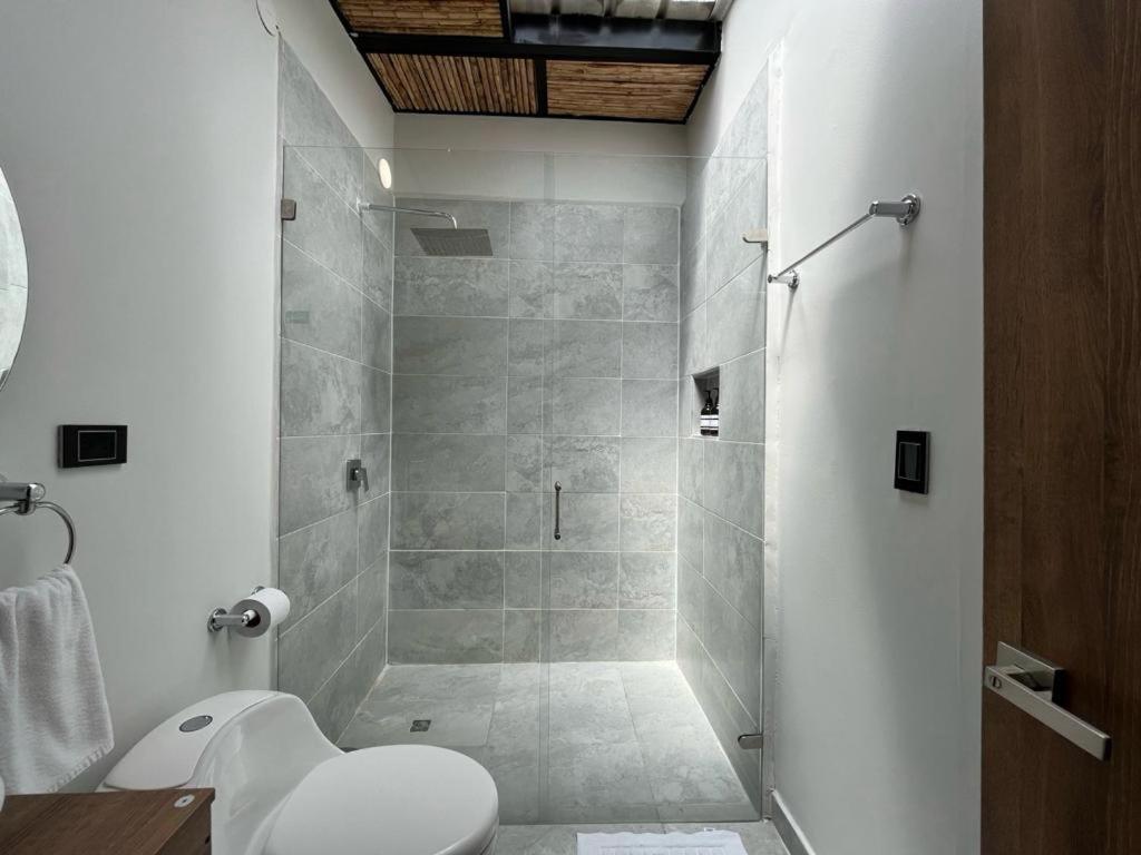 Casa 121, Calle 121 No 7-18