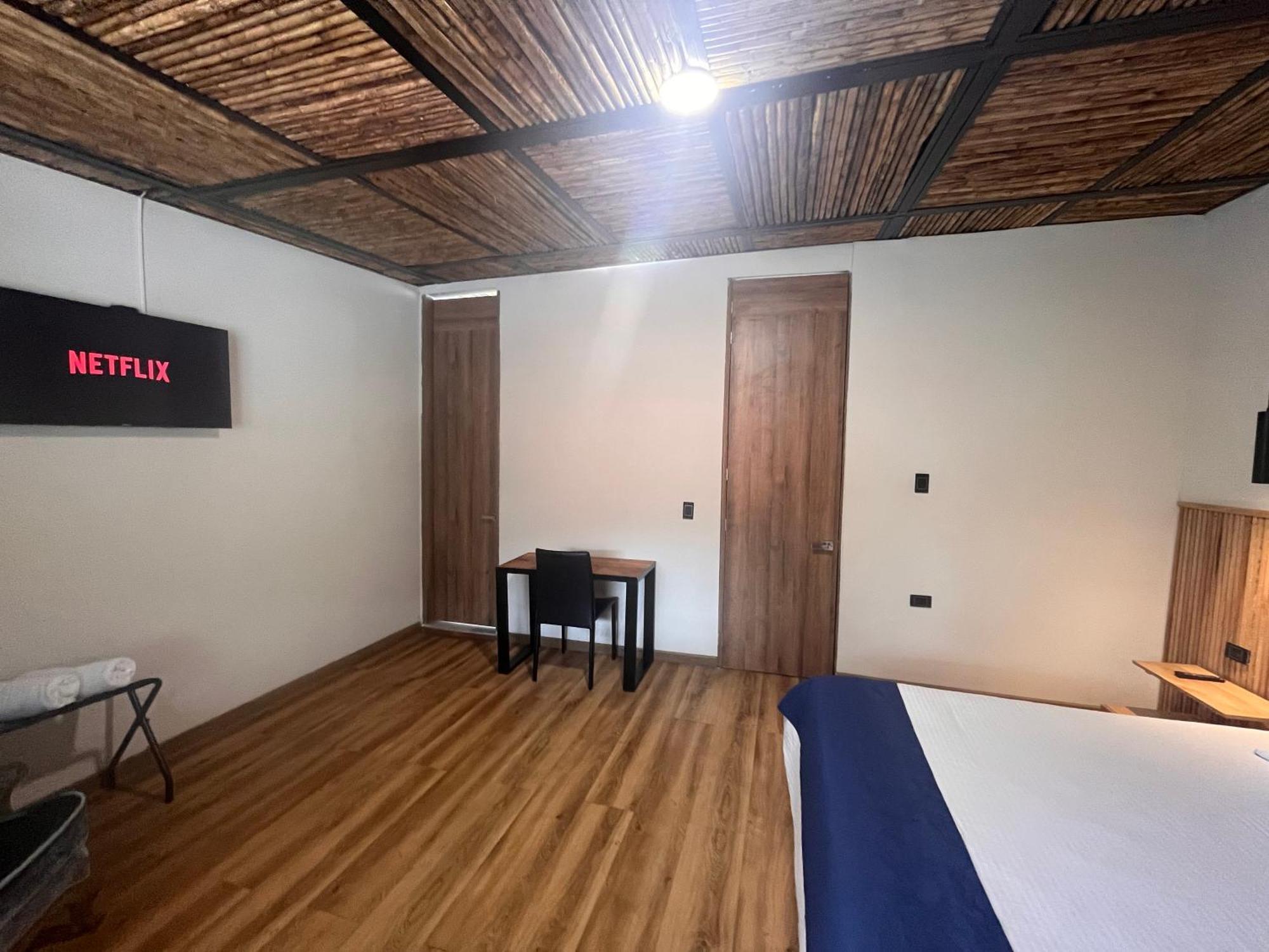 Casa 121, Calle 121 No 7-18 * Bogota