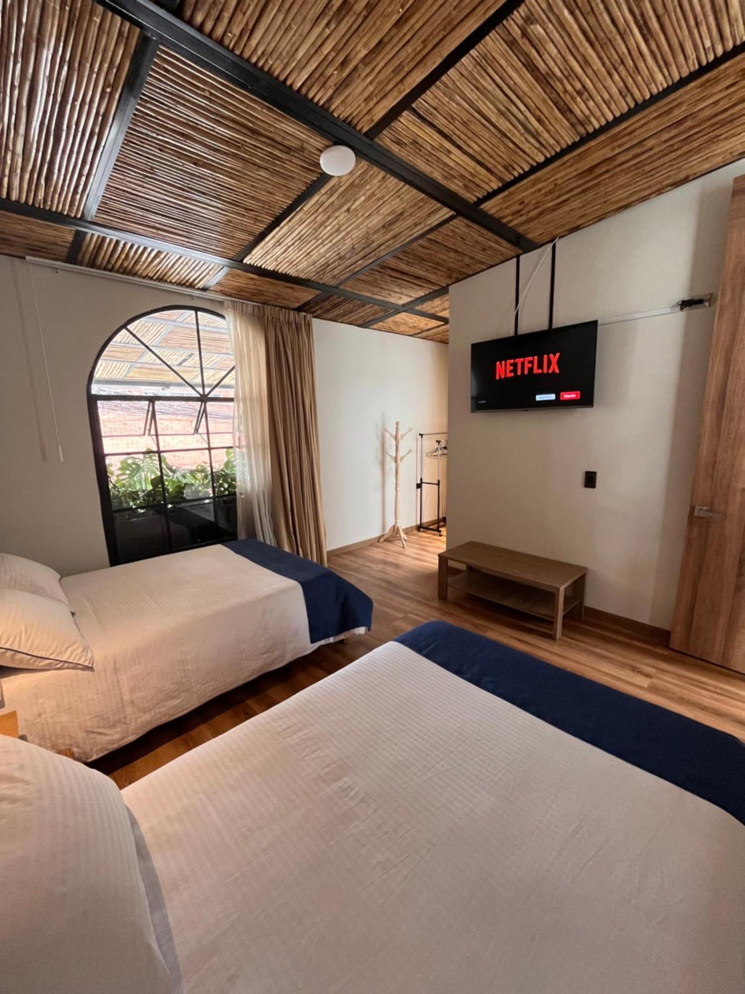 Casa 121, Calle 121 No 7-18 * Bogota