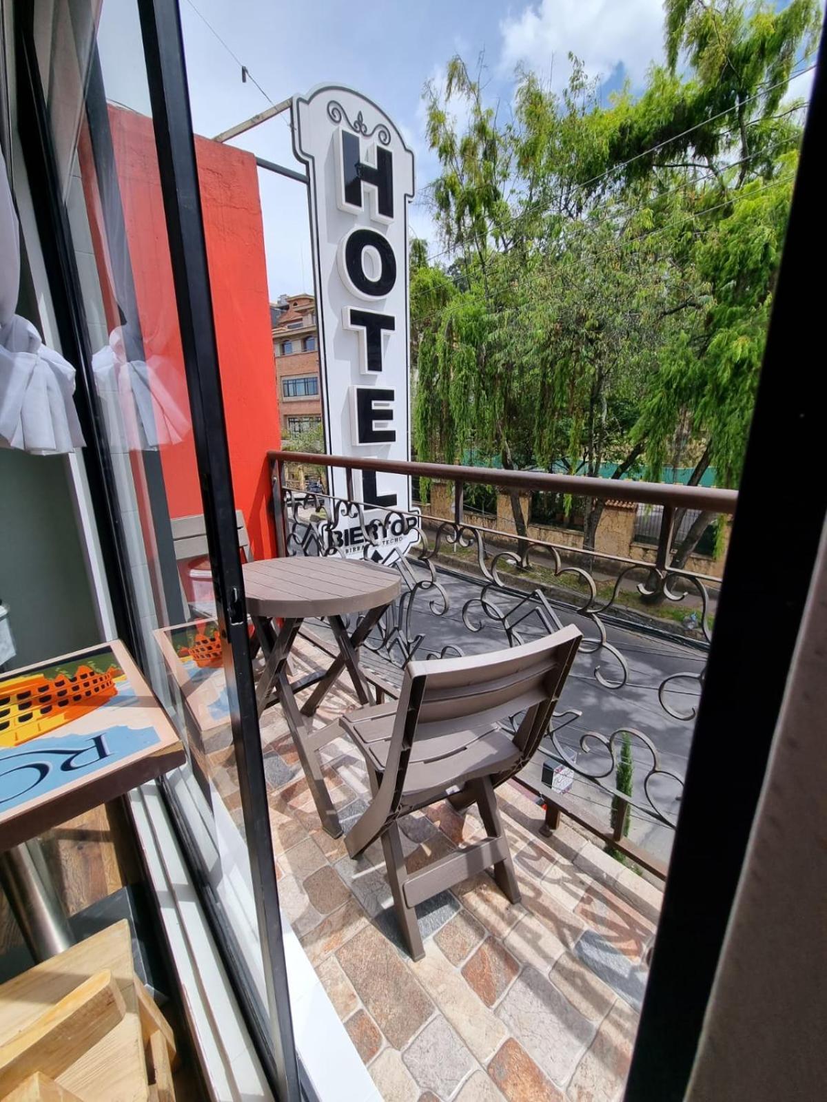 Hotel Mosaic House *