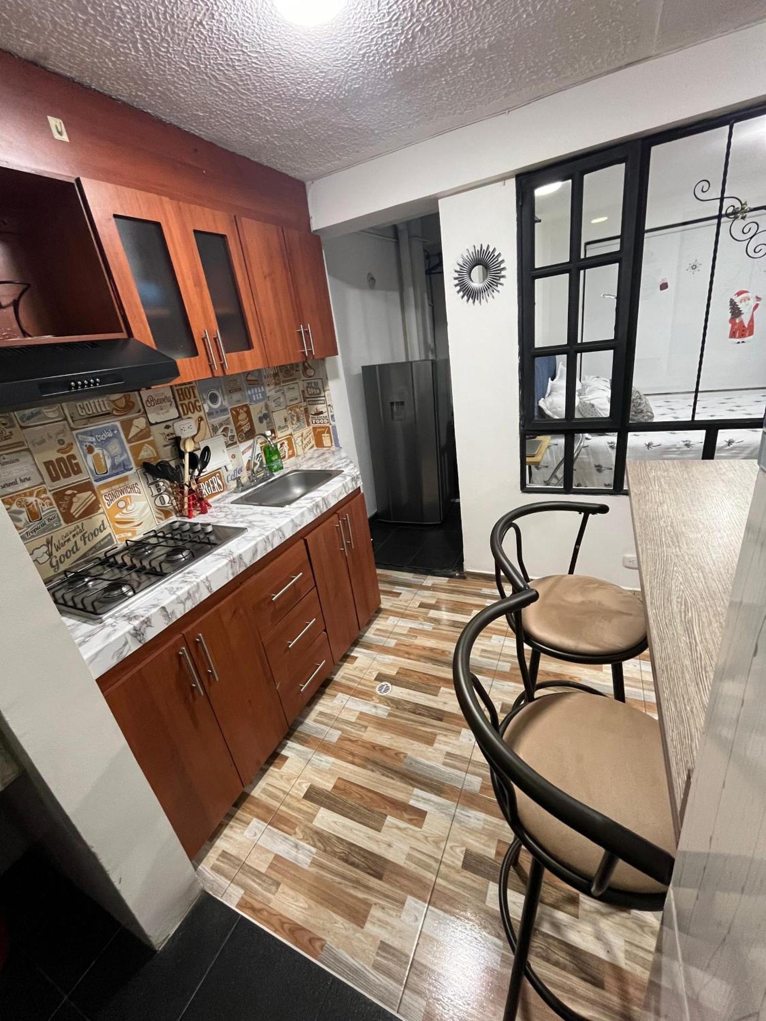 Apartment Apartasuites 53 Cerca Al Aeropuerto 02 Bogota