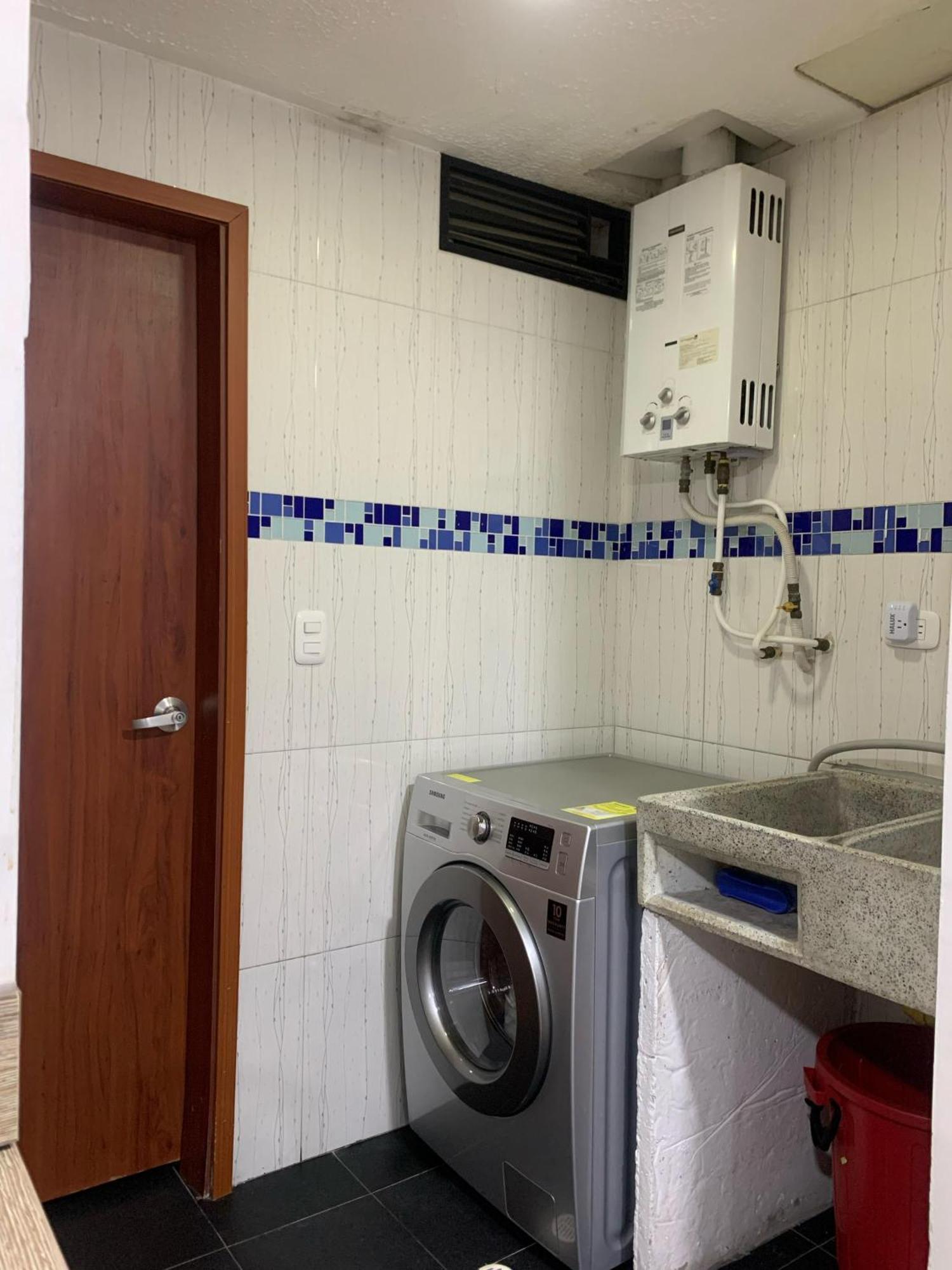 Apartasuites 53 Cerca Al Aeropuerto 02 Bogota
