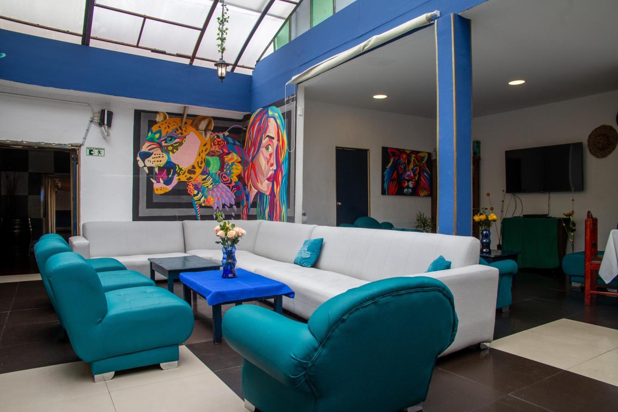 Hostel Casa Reina *