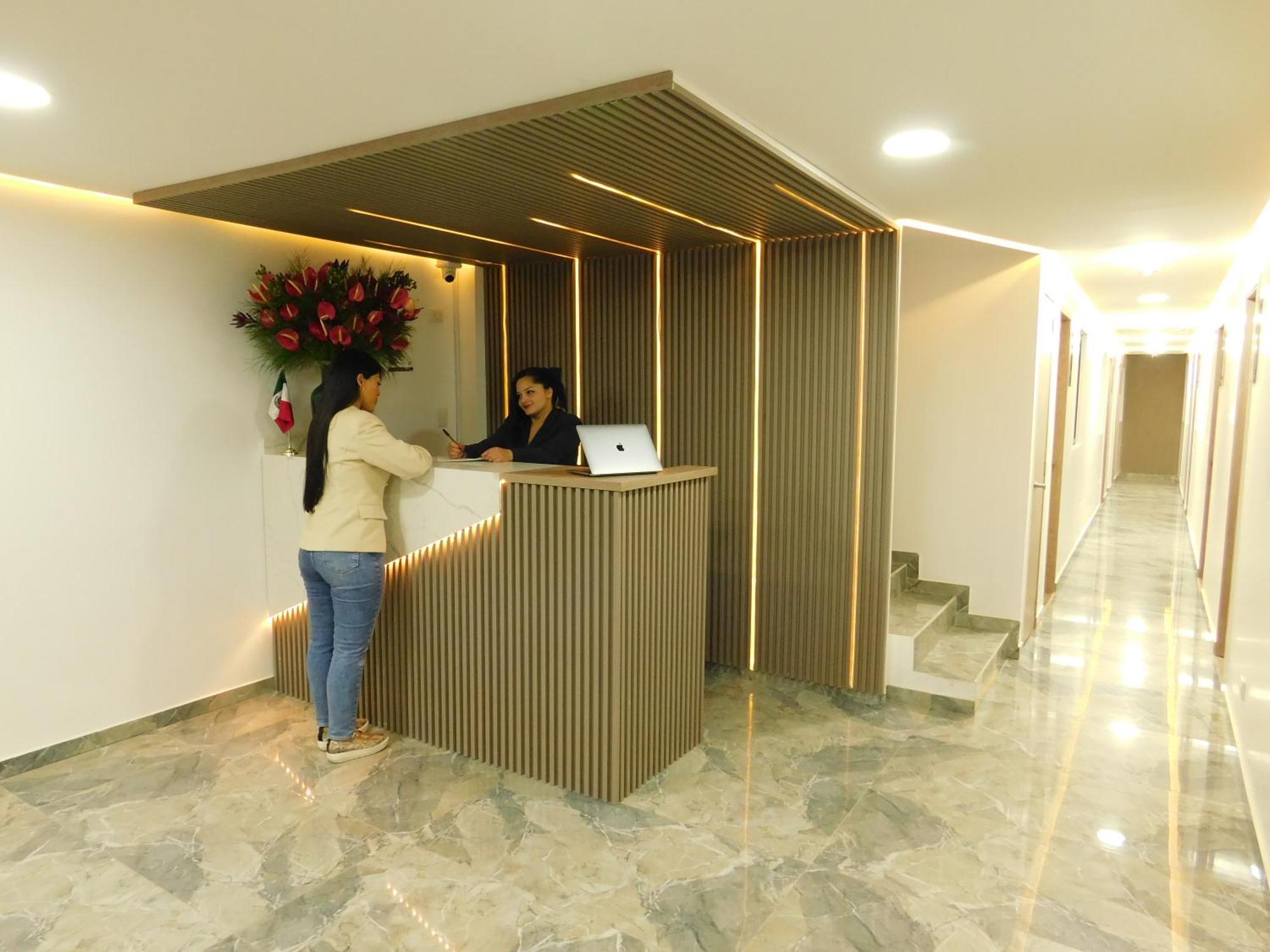 Mx Hotel *