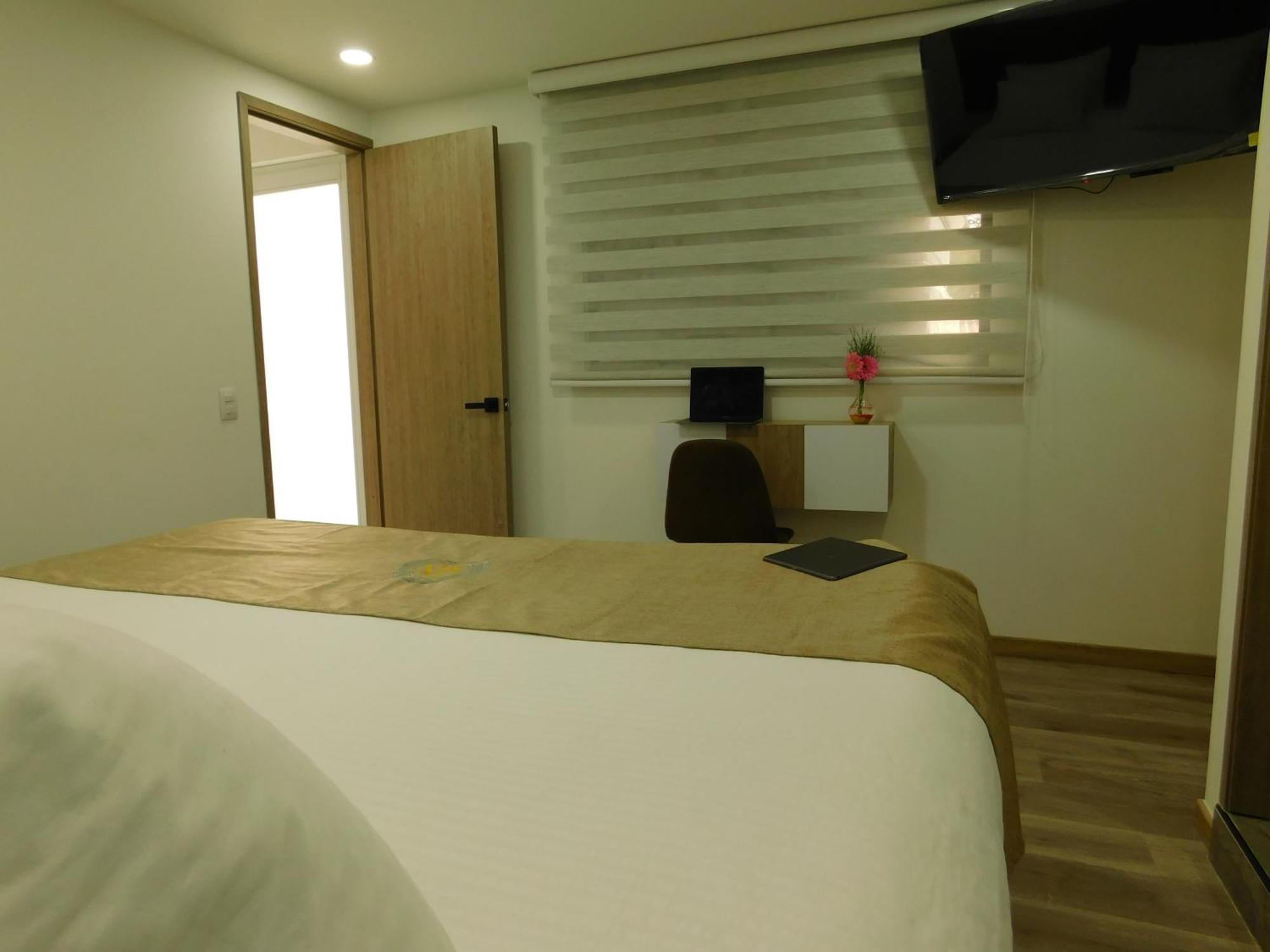 Mx Hotel *