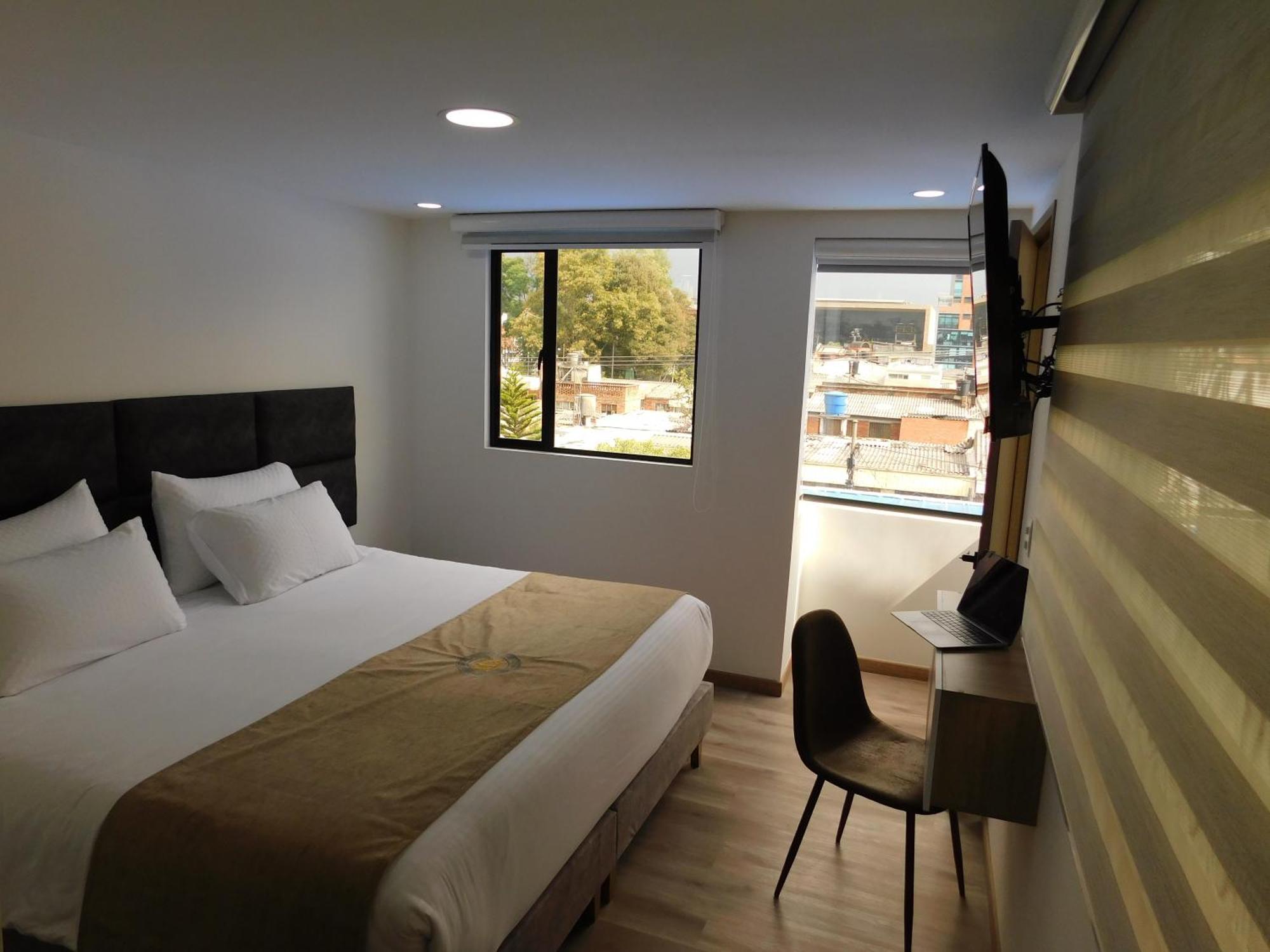 Mx Hotel *