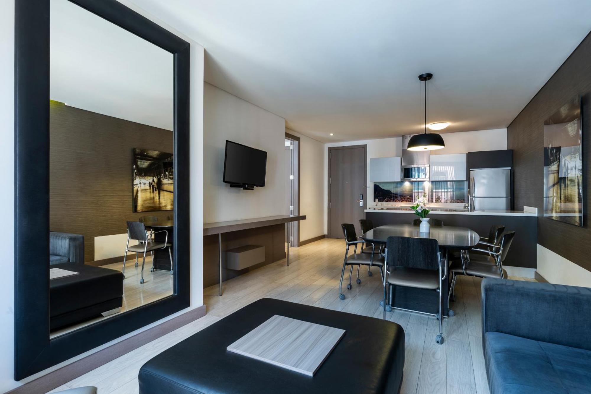 100 Luxury By Preferred Hotel Bogotá