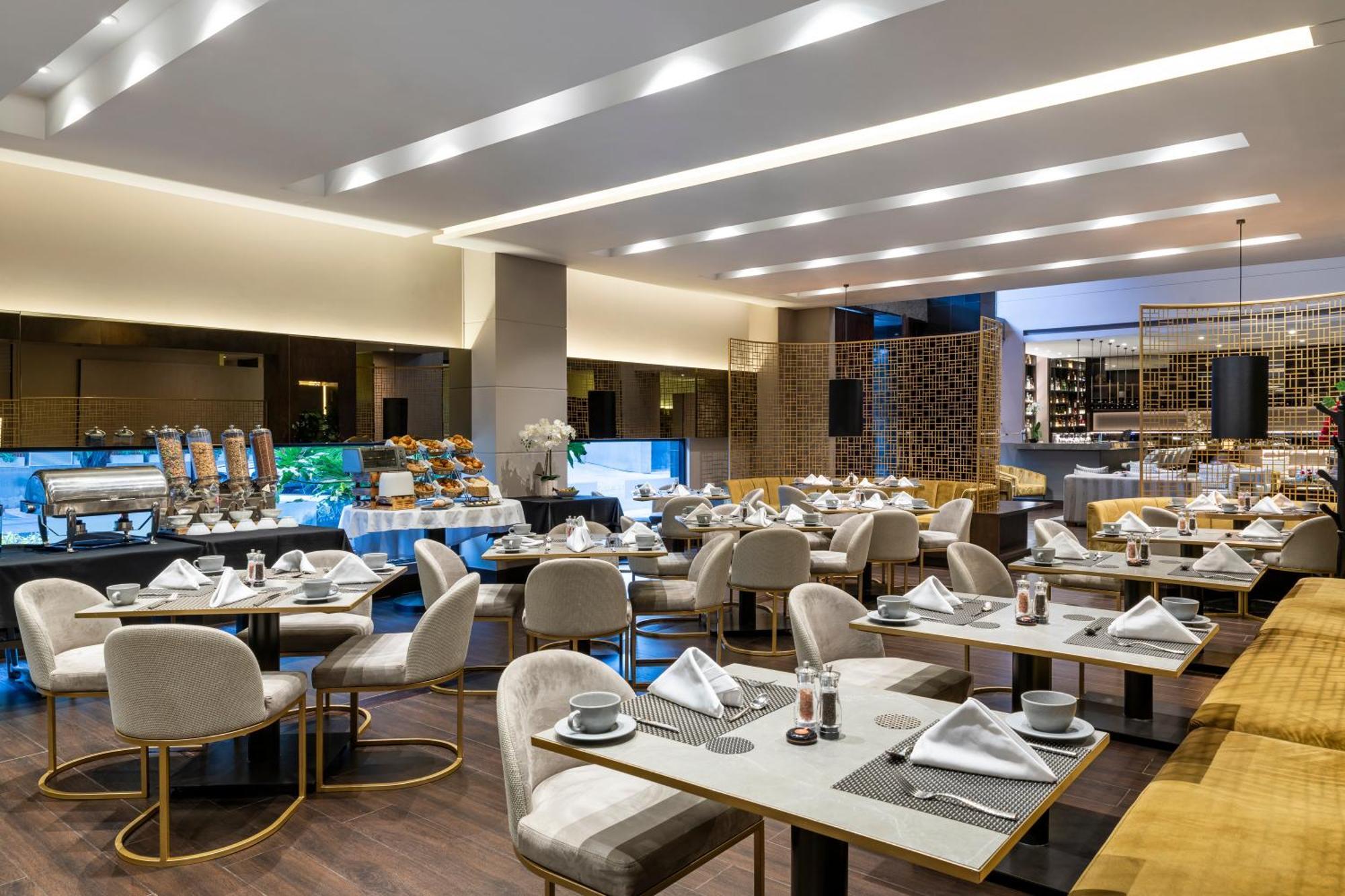 Apartahotel 93 Luxury Suites&residences 5*