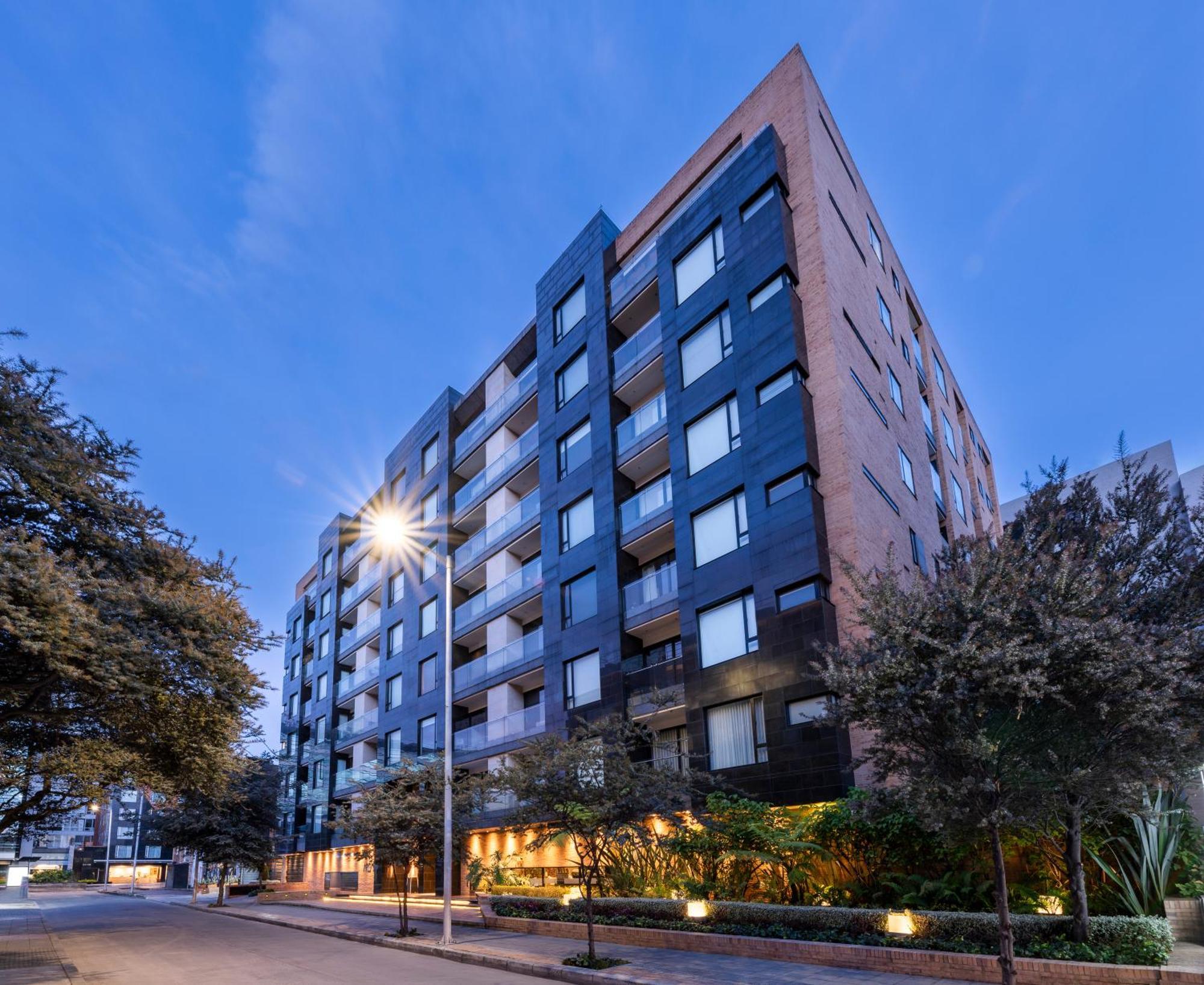 93 Luxury Suites&residences 5*