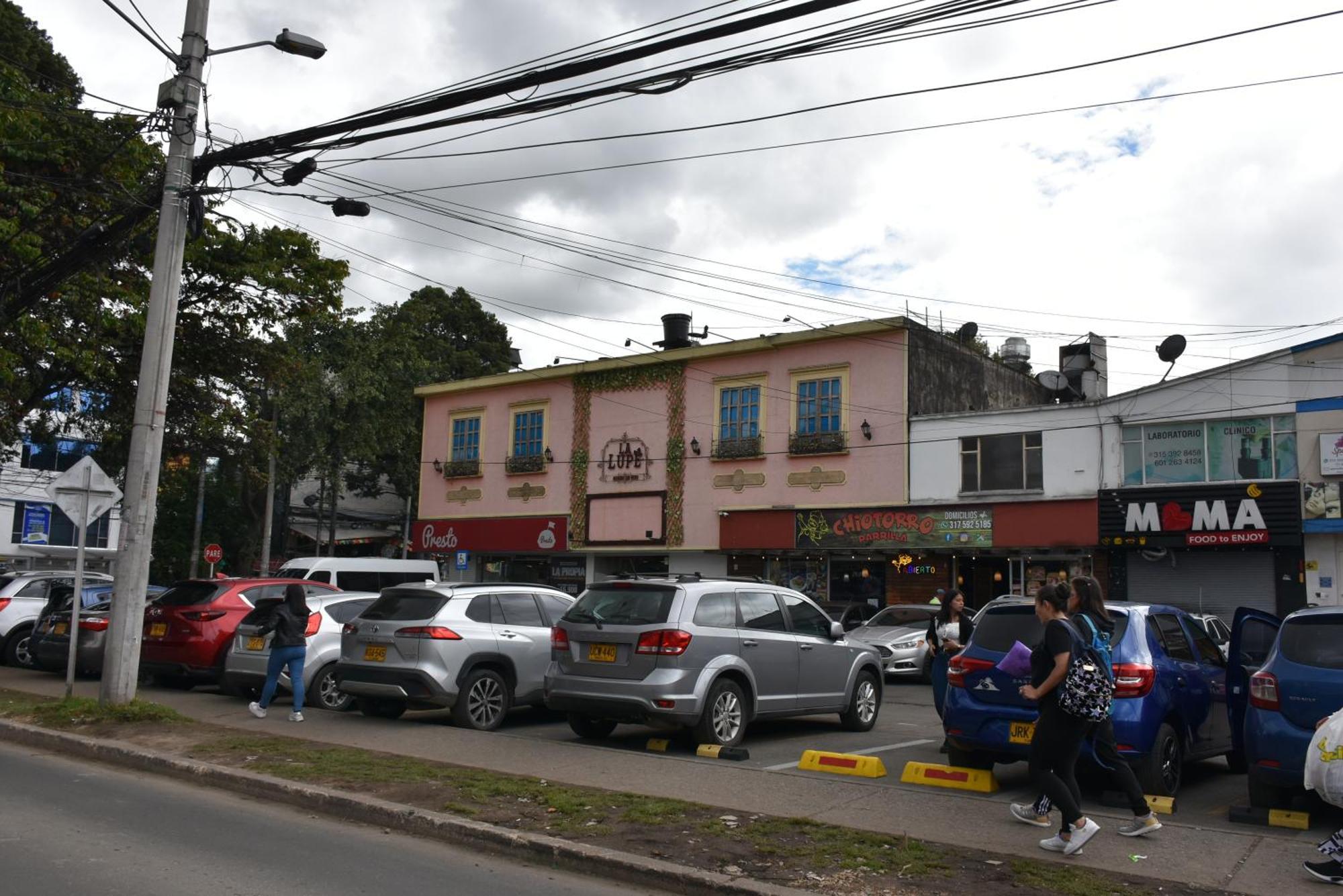 Modelia Con Parqueadero Bogota