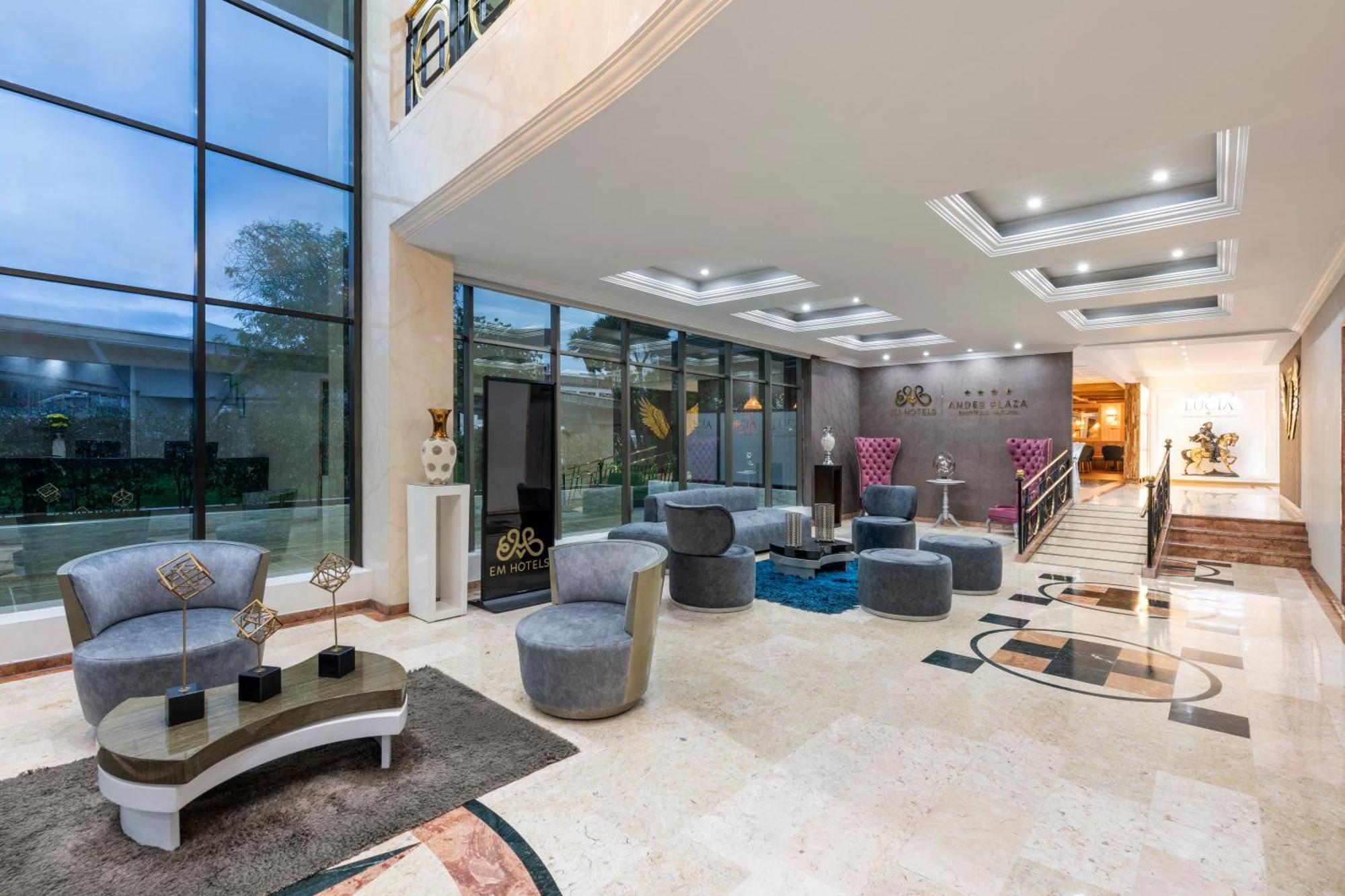 Andes Plaza Hotel 4*