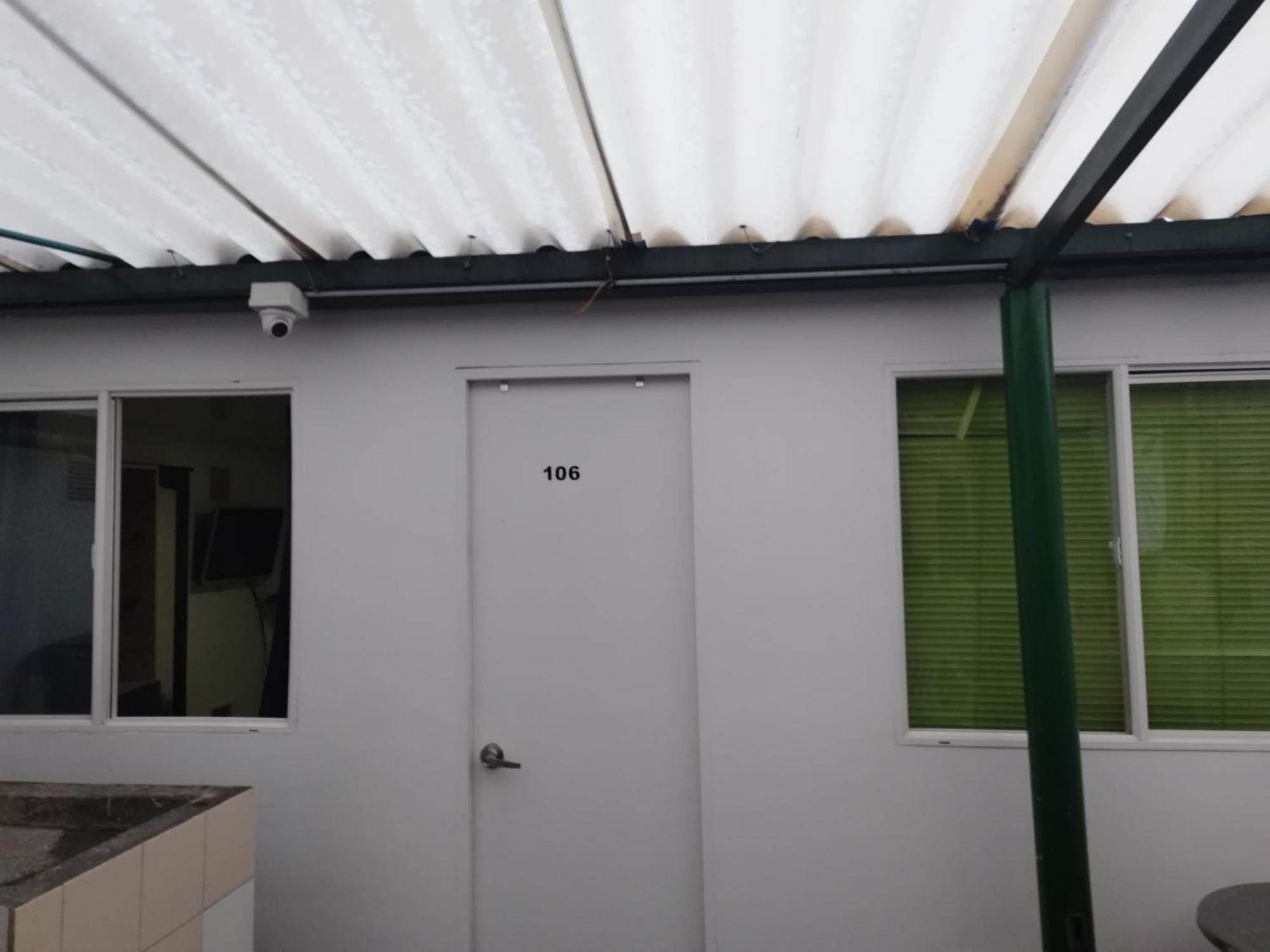 Guest house Casa En Ubicada En Zona *