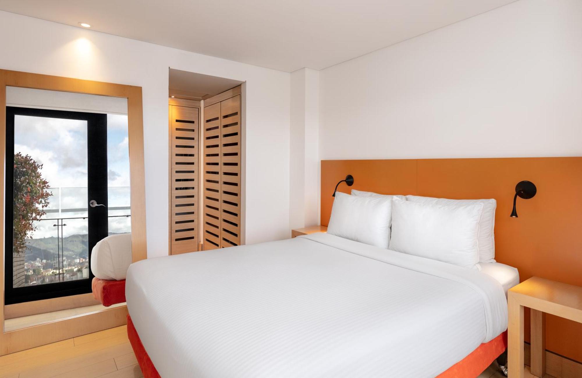 Fairfield By Marriott Embajada Bogota