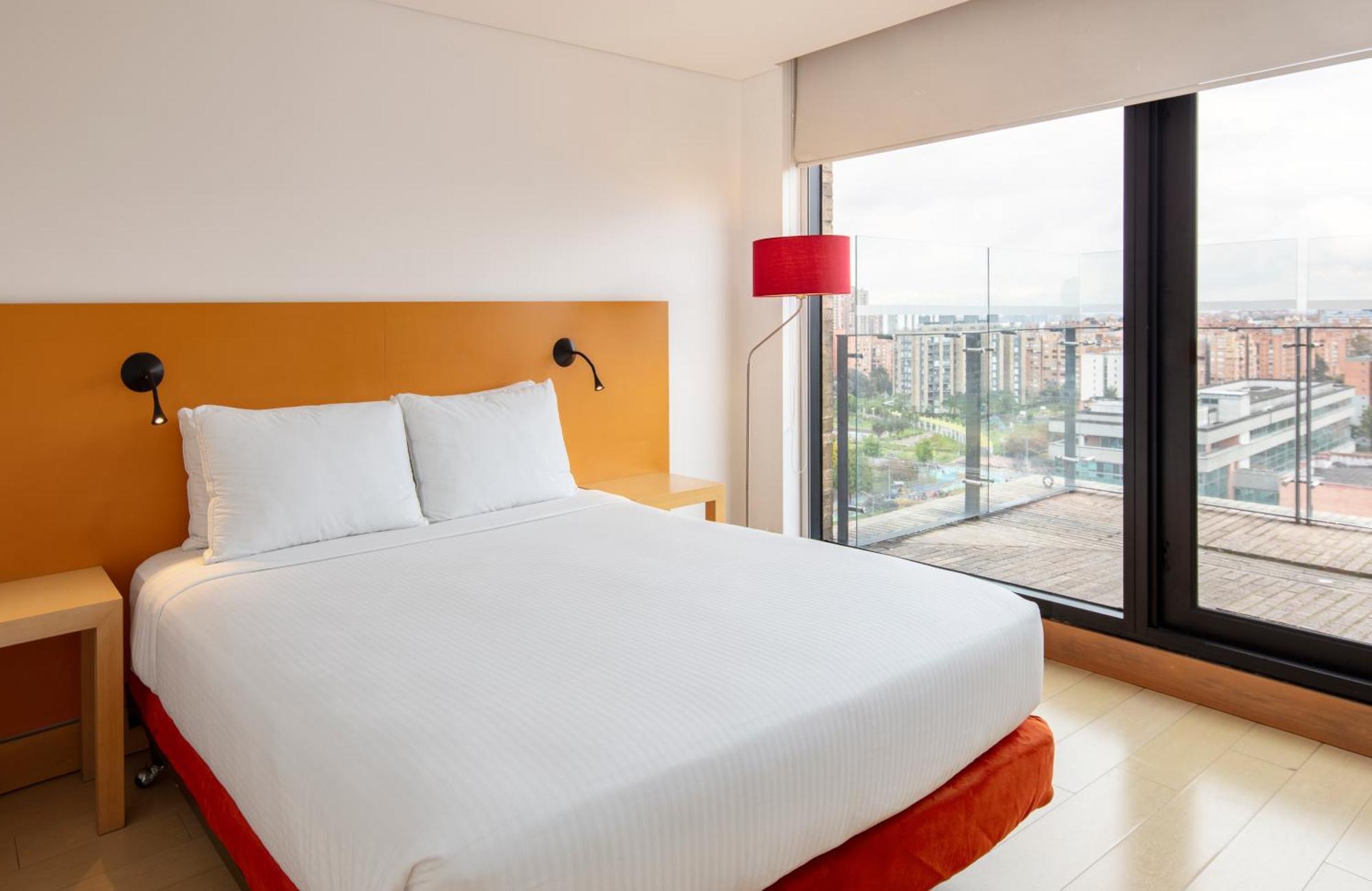 Fairfield By Marriott Embajada Hotel 4*