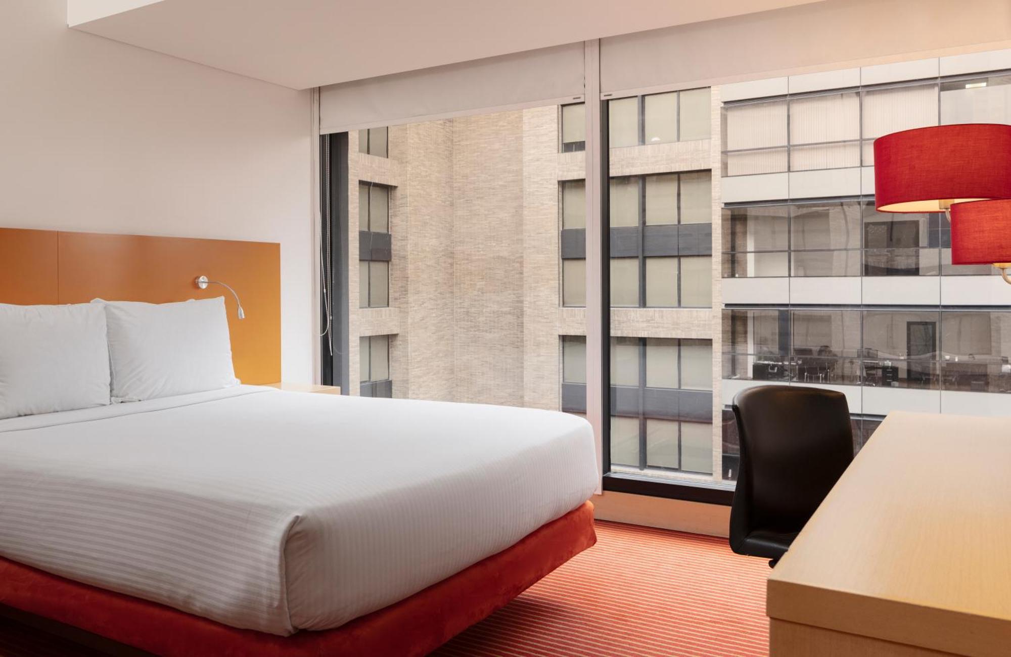Hotel Fairfield By Marriott Embajada 4*