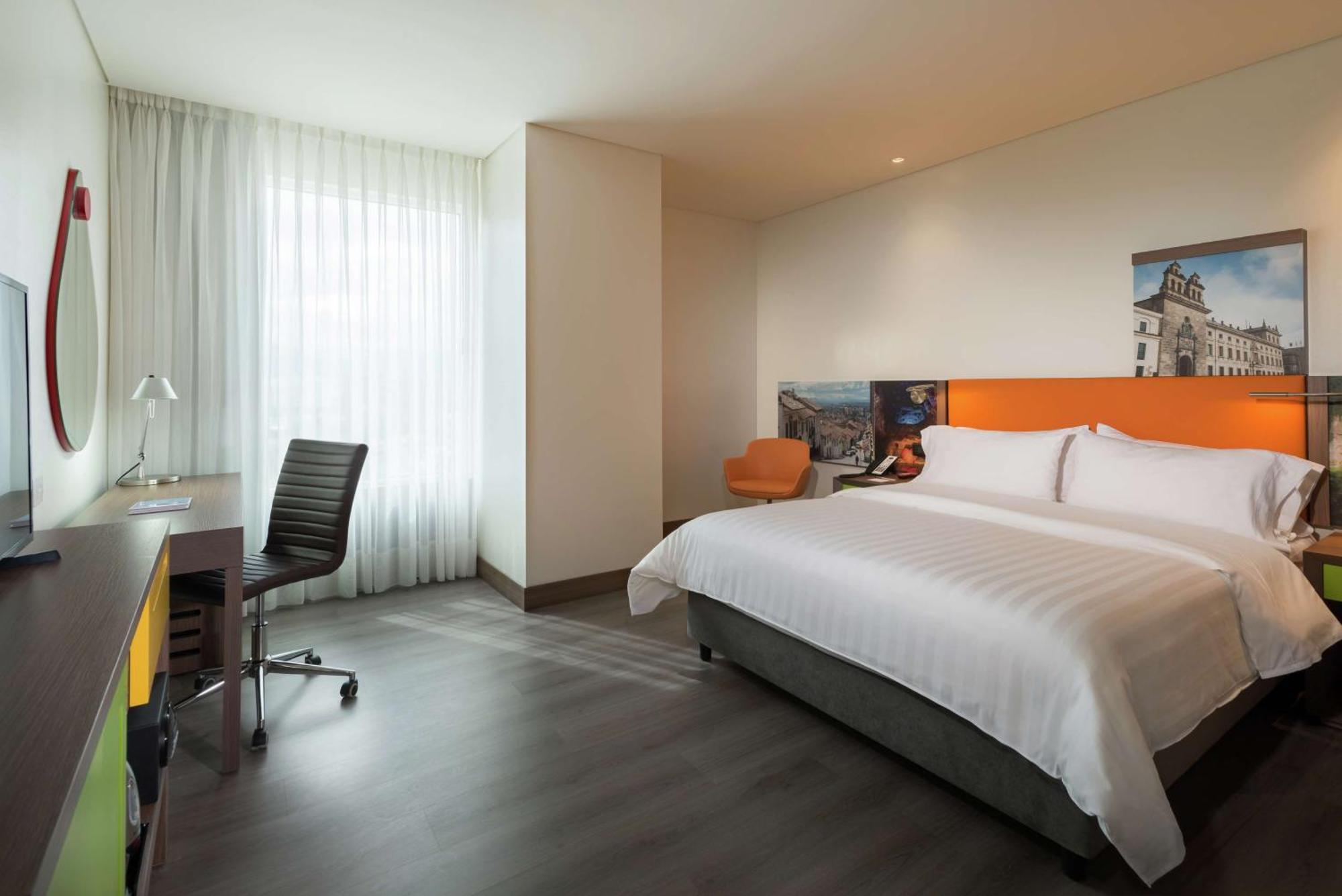 Hampton By Hilton Airport