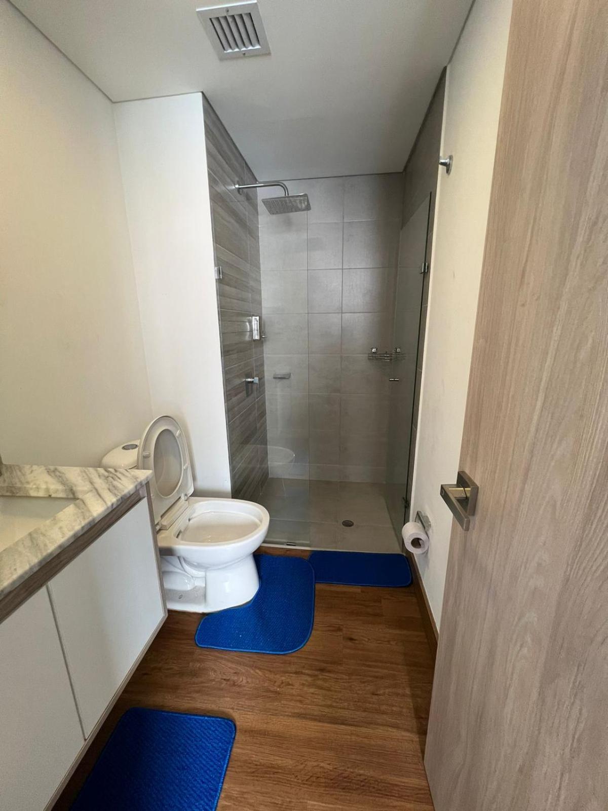 Queens Deluxe Apartment *